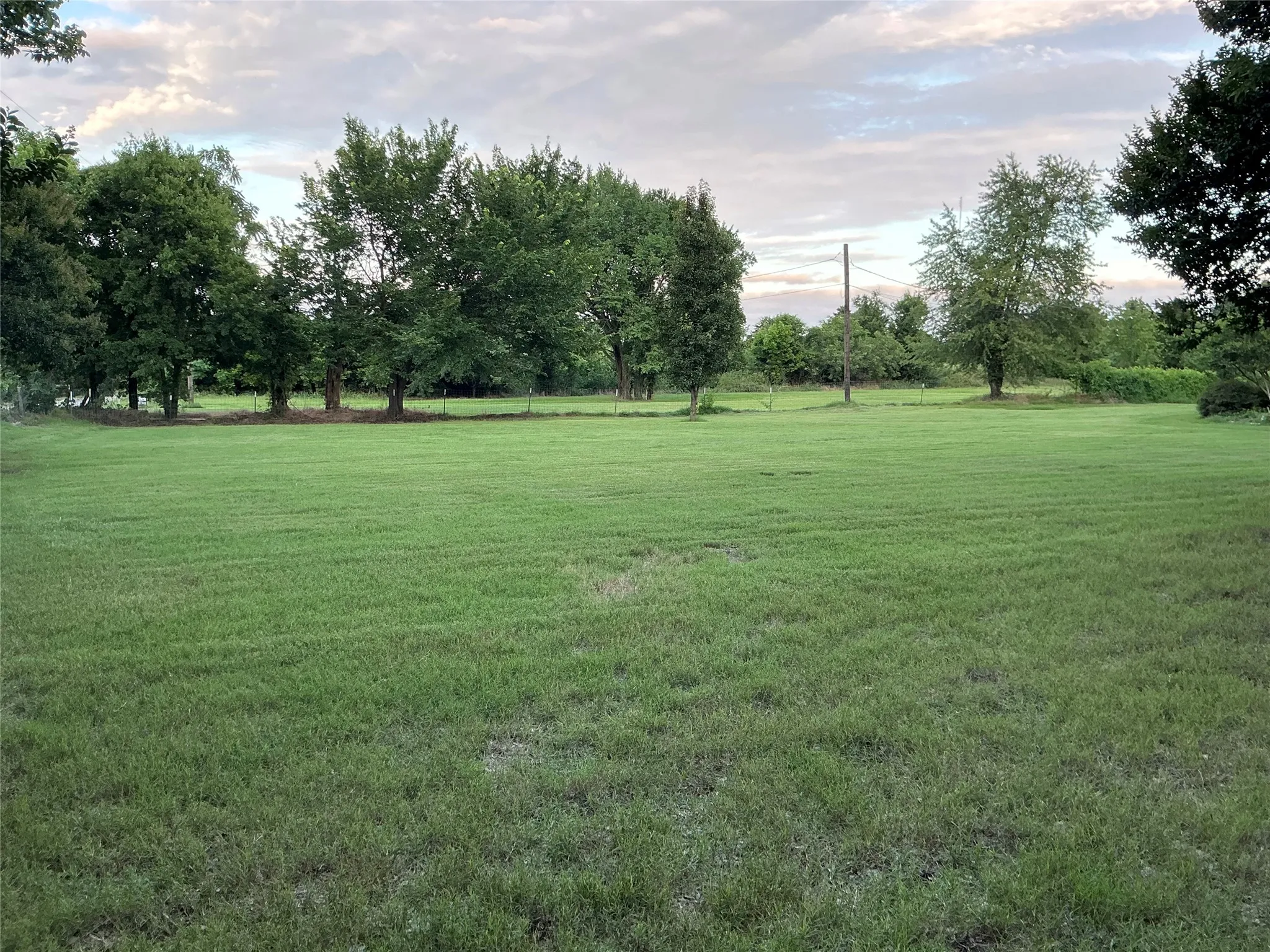 Single Family Residence For Sale in Grayson County , 2330 Knight Road, Denison, Texas 75020, 2 Bedroom, 1 Bathroom, Garage spaces, 1,535 Sqft, built in 1930, mls#21115815, Real Estate Agent in Denison, Homes For Sale in Grayson county, Homes For Sale in Denison, Realtor in Denison Texas, Real Estate Brokerage Independent Realty Texas, Luminita Cordes Realtor