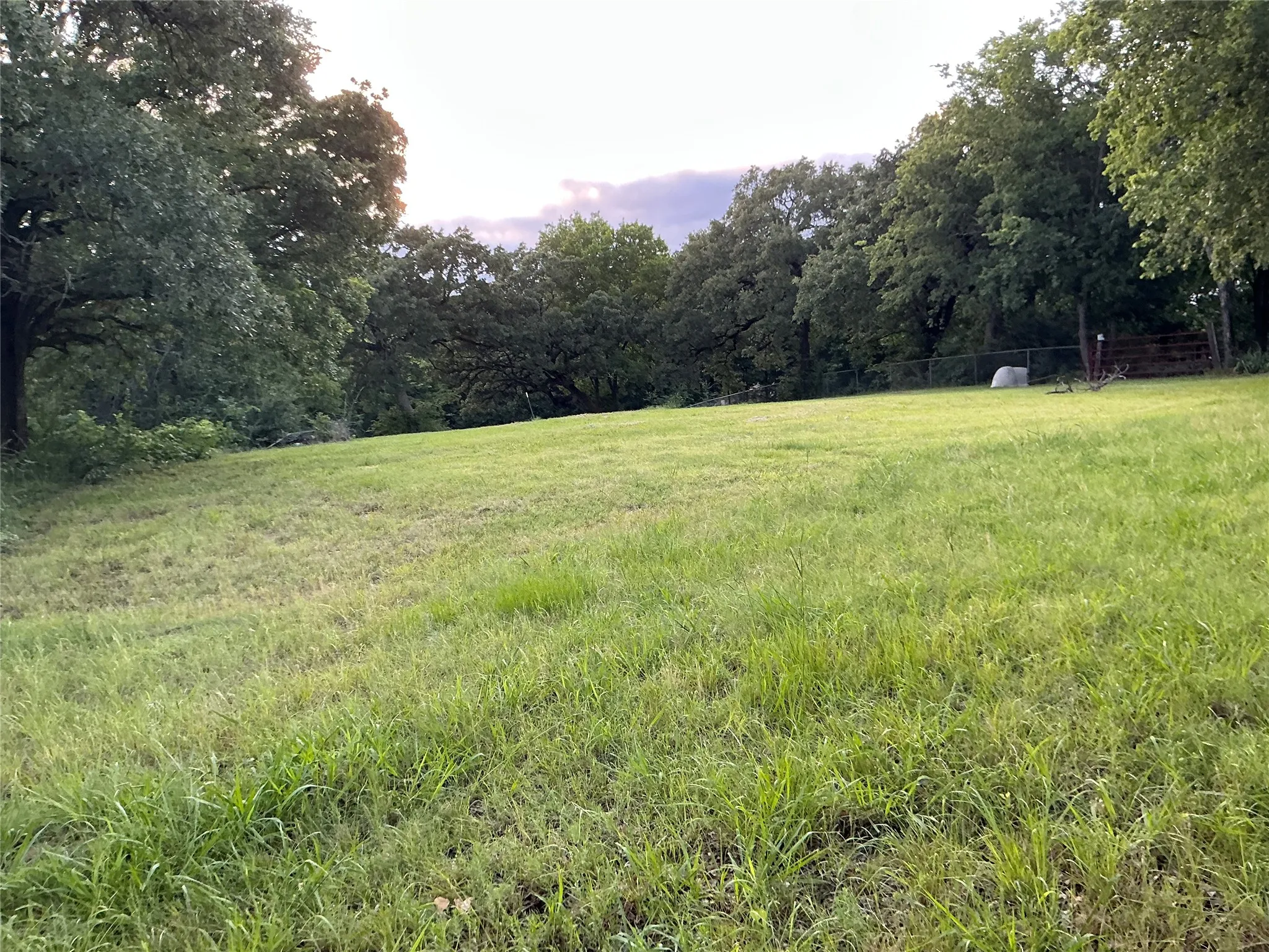 Single Family Residence For Sale in Grayson County , 2330 Knight Road, Denison, Texas 75020, 2 Bedroom, 1 Bathroom, Garage spaces, 1,535 Sqft, built in 1930, mls#21115815, Real Estate Agent in Denison, Homes For Sale in Grayson county, Homes For Sale in Denison, Realtor in Denison Texas, Real Estate Brokerage Independent Realty Texas, Luminita Cordes Realtor