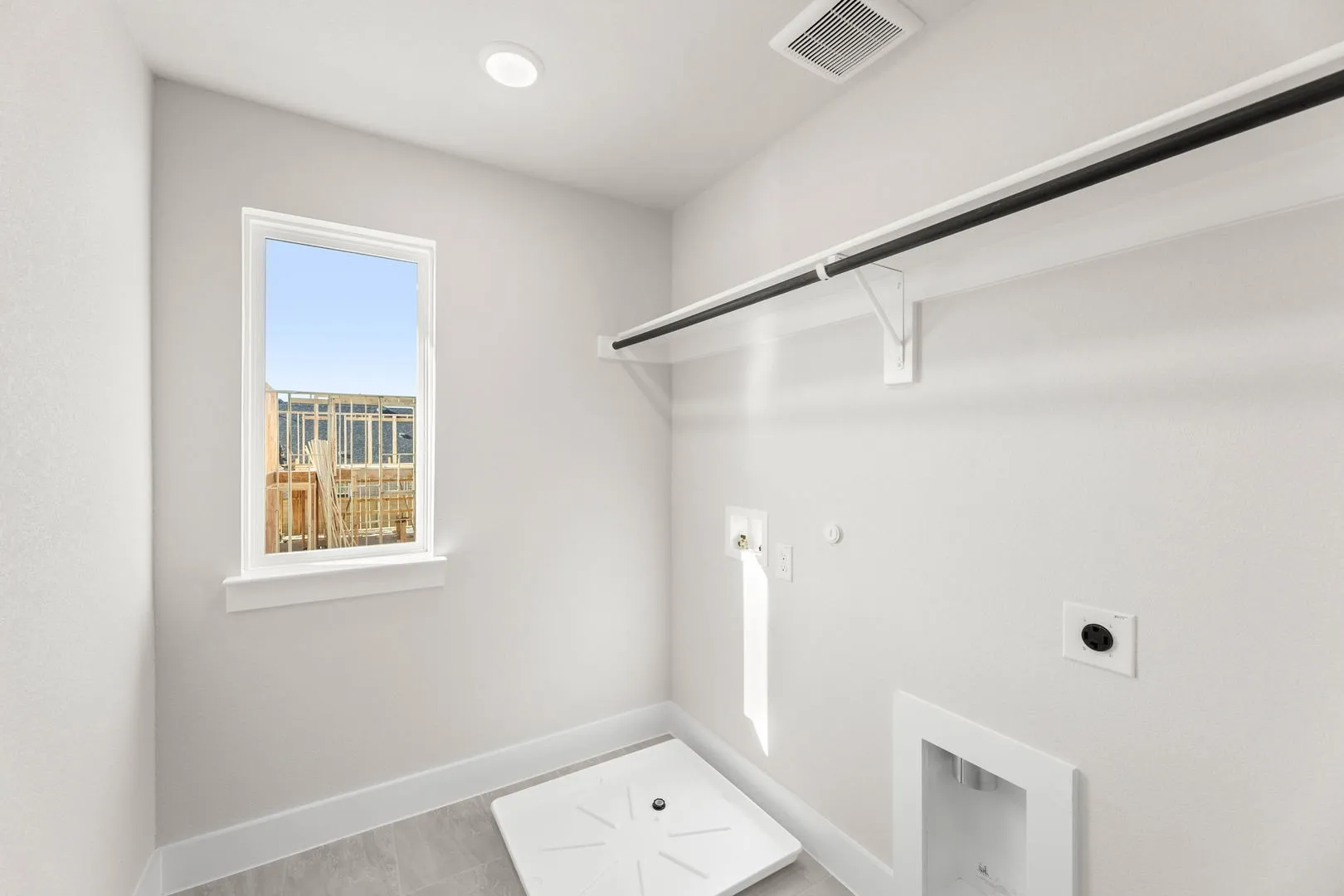 11740 Edgewood-Utility-1