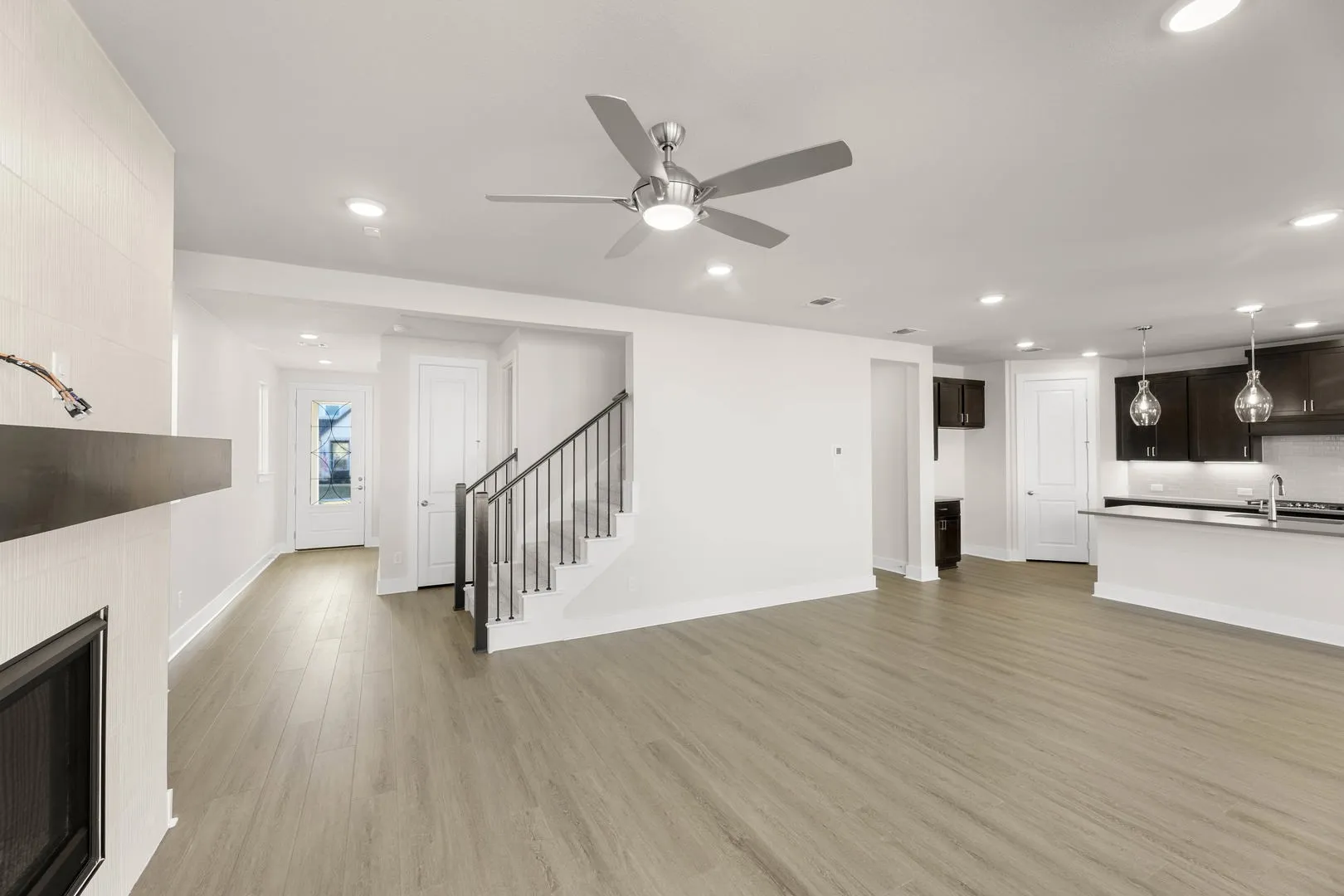 11740 Edgewood-Living Room-2