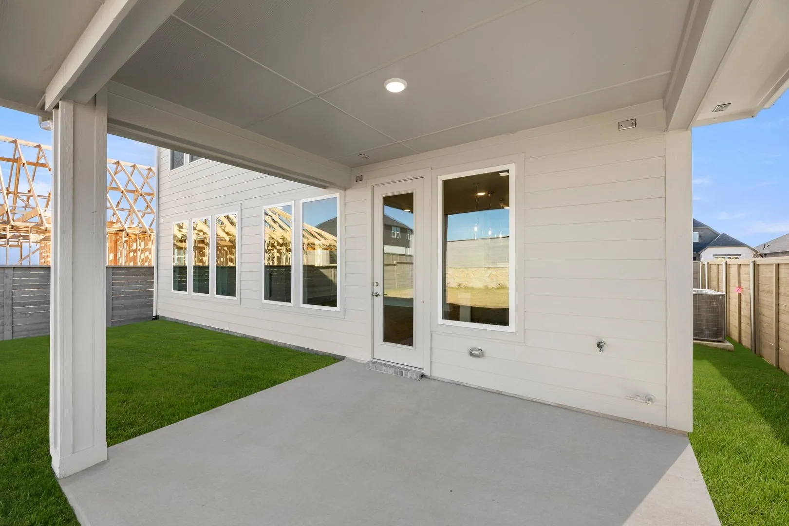 11740 Edgewood-Patio-1