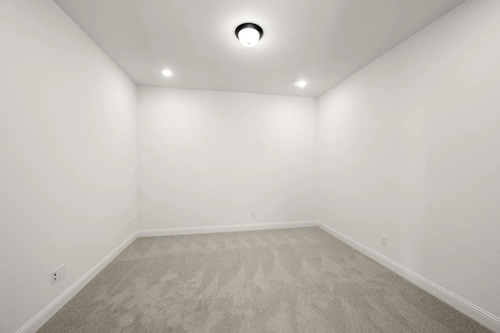 4728 Hawthorn Hills- Media-1