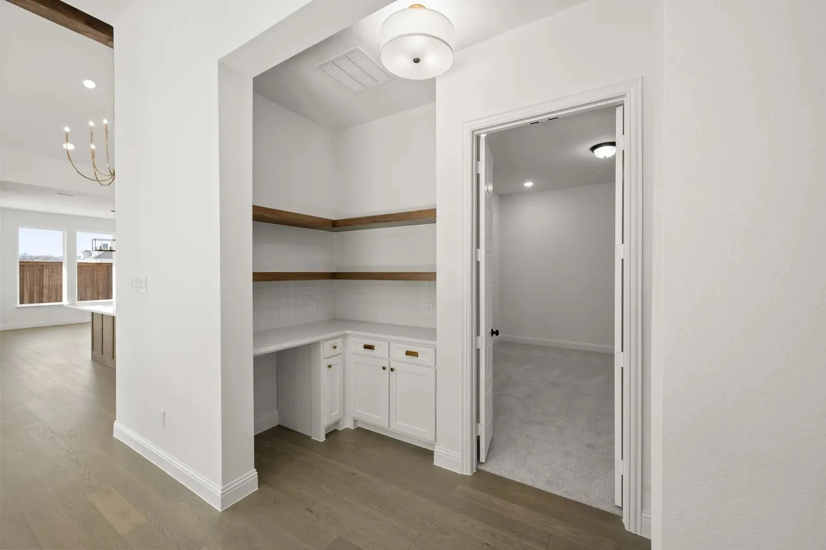 Single Family Residence For Sale in Tarrant County , 4728 Hawthorn Hills Lane, Arlington, Texas 76005, 3 Bedrooms, 4 Bathrooms, 2 Garage spaces, 3,090 Sqft, built in 2025, New Construction - Complete, Price $799,990, mls#21115914, Real Estate Agent in Arlington, Homes For Sale in Tarrant county, Homes For Sale in Arlington, Realtor in Arlington Texas, Real Estate Brokerage Independent Realty Texas, Luminita Cordes Realtor