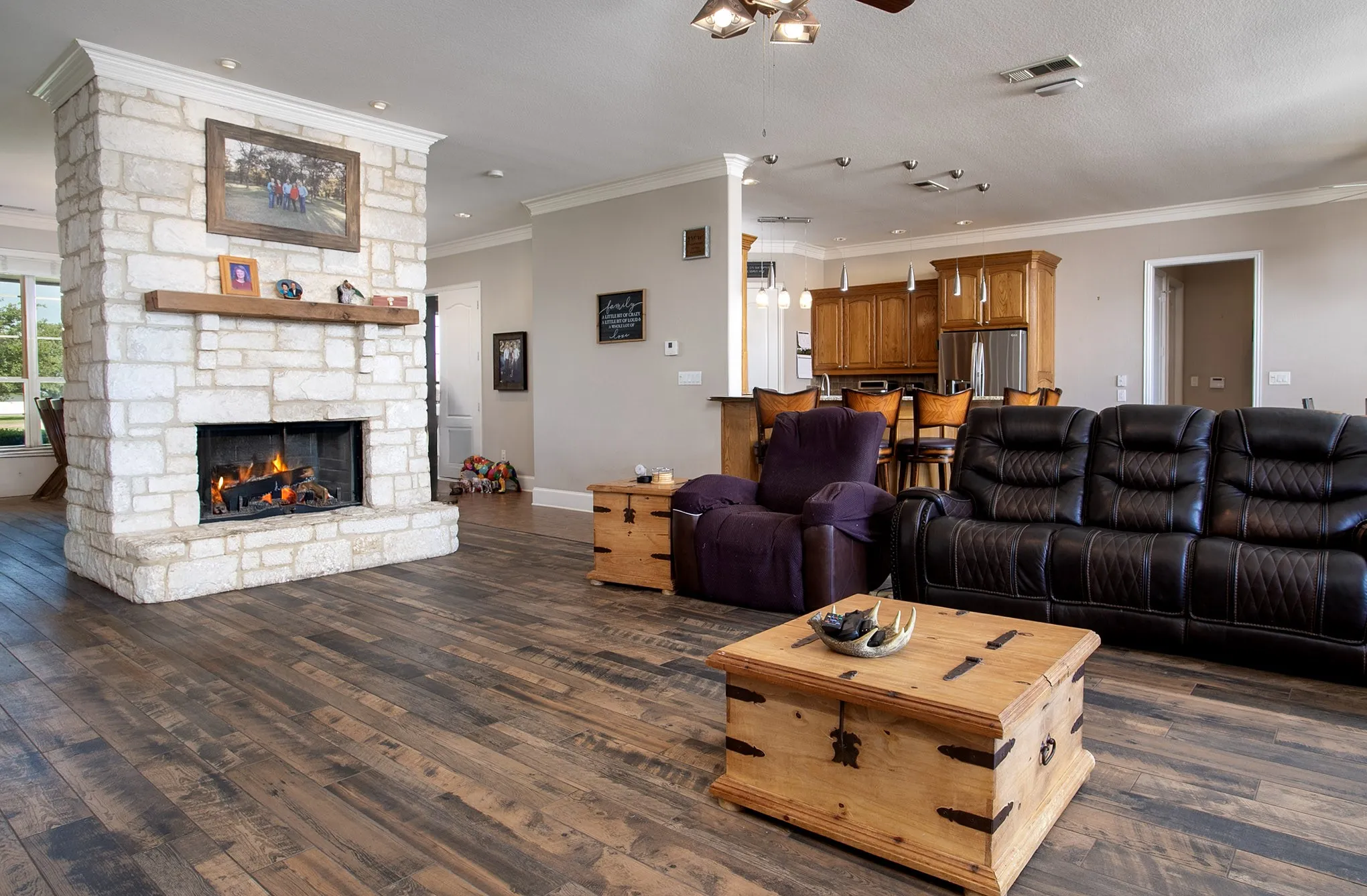 Single Family Residence For Sale in Kaufman County , 4816 Prairie Chapel Trail, Crandall, Texas 75114, 5 Bedrooms, 5 Bathrooms, 10 Garage spaces, 4,562 Sqft, built in 2006, Price $1,125,000, mls#21115881, Real Estate Agent in Crandall, Homes For Sale in Kaufman county, Homes For Sale in Crandall, Realtor in Crandall Texas, Real Estate Brokerage Independent Realty Texas, Luminita Cordes Realtor