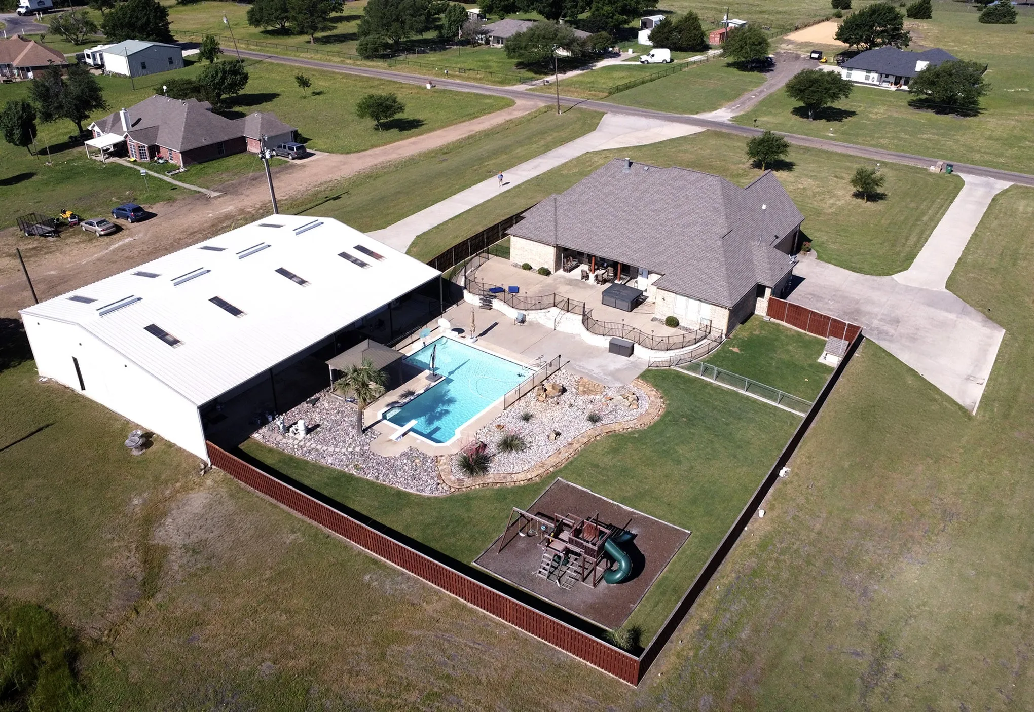 Single Family Residence For Sale in Kaufman County , 4816 Prairie Chapel Trail, Crandall, Texas 75114, 5 Bedrooms, 5 Bathrooms, 10 Garage spaces, 4,562 Sqft, built in 2006, Price $1,125,000, mls#21115881, Real Estate Agent in Crandall, Homes For Sale in Kaufman county, Homes For Sale in Crandall, Realtor in Crandall Texas, Real Estate Brokerage Independent Realty Texas, Luminita Cordes Realtor
