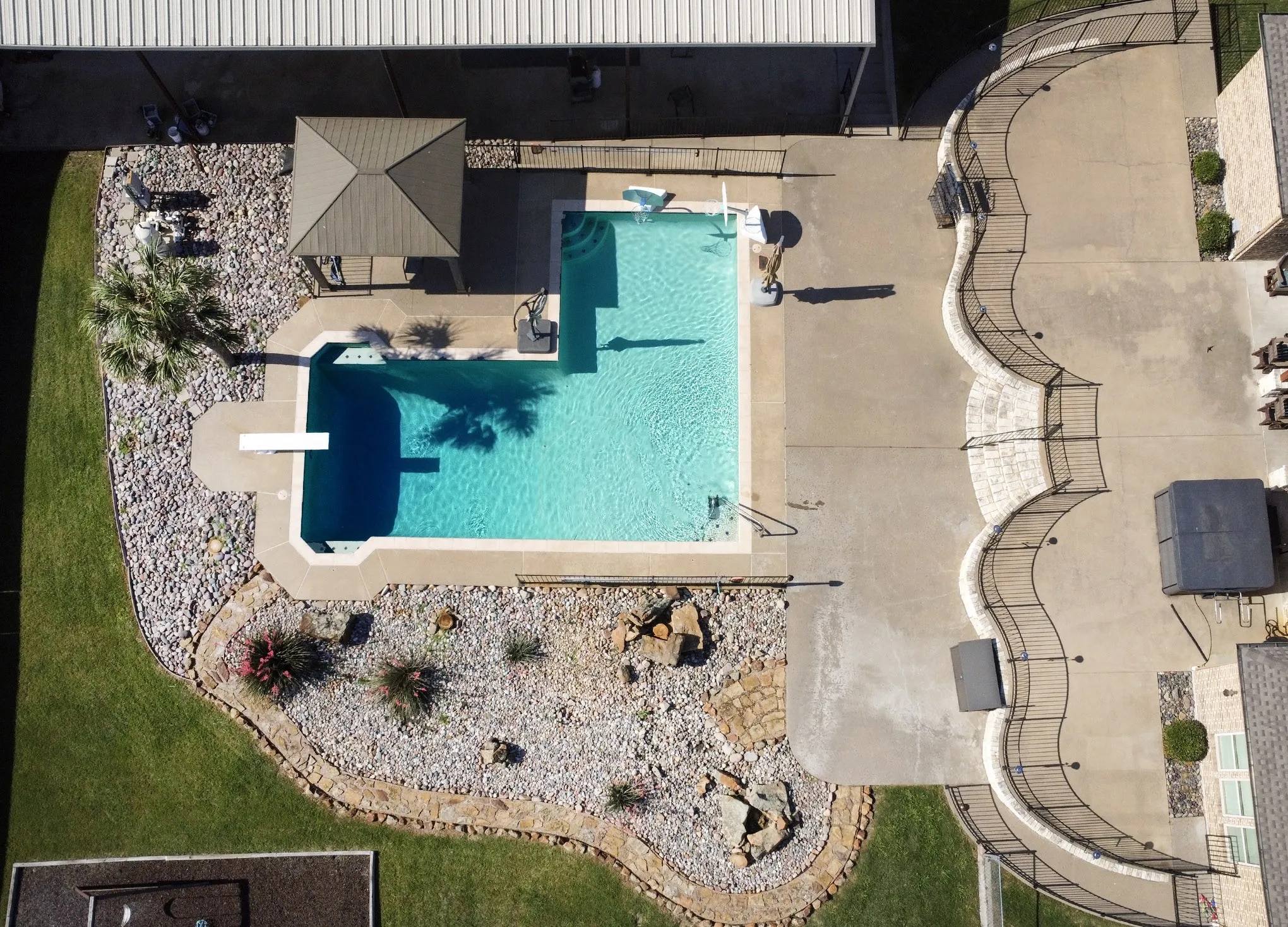 Single Family Residence For Sale in Kaufman County , 4816 Prairie Chapel Trail, Crandall, Texas 75114, 5 Bedrooms, 5 Bathrooms, 10 Garage spaces, 4,562 Sqft, built in 2006, Price $1,125,000, mls#21115881, Real Estate Agent in Crandall, Homes For Sale in Kaufman county, Homes For Sale in Crandall, Realtor in Crandall Texas, Real Estate Brokerage Independent Realty Texas, Luminita Cordes Realtor
