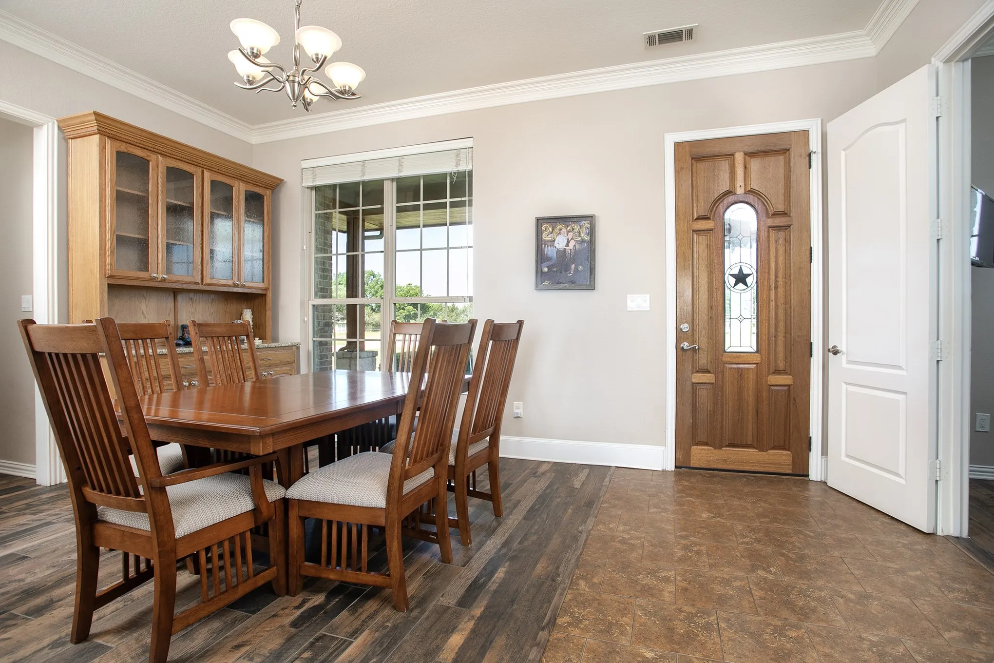 Single Family Residence For Sale in Kaufman County , 4816 Prairie Chapel Trail, Crandall, Texas 75114, 5 Bedrooms, 5 Bathrooms, 10 Garage spaces, 4,562 Sqft, built in 2006, Price $1,125,000, mls#21115881, Real Estate Agent in Crandall, Homes For Sale in Kaufman county, Homes For Sale in Crandall, Realtor in Crandall Texas, Real Estate Brokerage Independent Realty Texas, Luminita Cordes Realtor