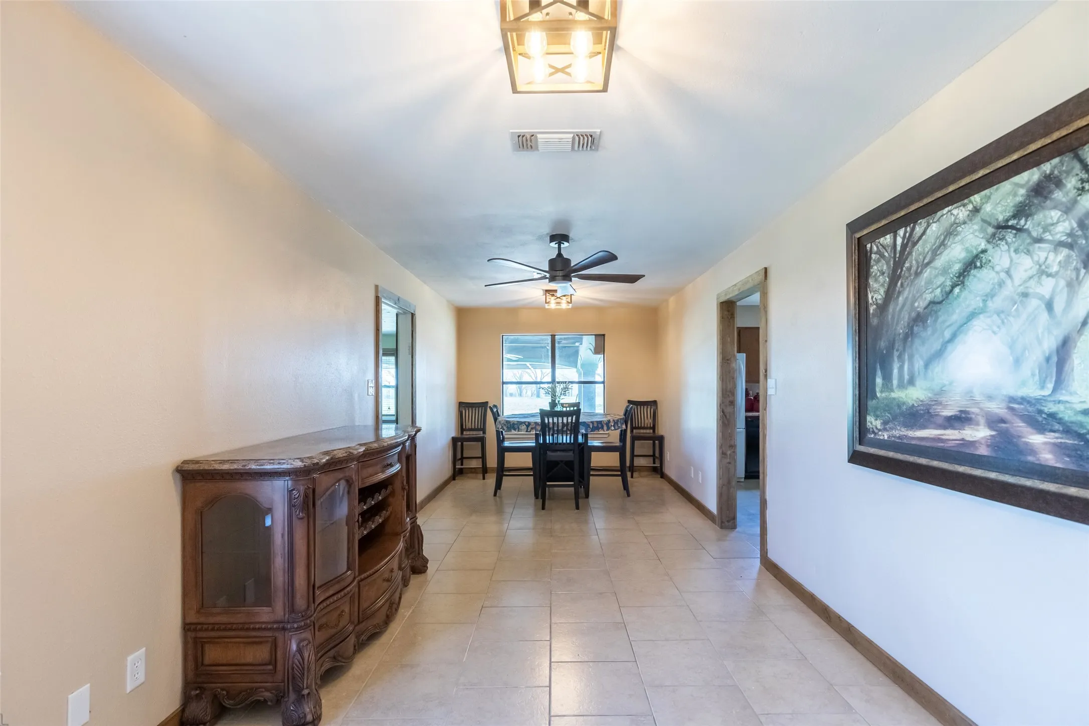 Single Family Residence For Sale in Brown County , 15100 CR 129, Brownwood, Texas 76801, 2 Bedroom, 2 Bathroom, Garage spaces, 2,510 Sqft, built in 1966, mls#21114417, Real Estate Agent in Brownwood, Homes For Sale in Brown county, Homes For Sale in Brownwood, Realtor in Brownwood Texas, Real Estate Brokerage Independent Realty Texas, Luminita Cordes Realtor