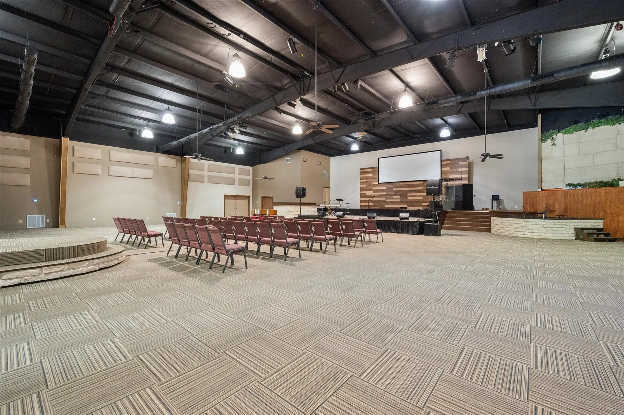 Business For Sale in Navarro County , 3640 N Business 45, Corsicana, Texas 75110, 0, 0, Garage spaces, 0 Sqft, built in 1998, Preowned, Price $595,000, mls#21115766, Real Estate Agent in Corsicana, Homes For Sale in Navarro county, Homes For Sale in Corsicana, Realtor in Corsicana Texas, Real Estate Brokerage Independent Realty Texas, Luminita Cordes Realtor