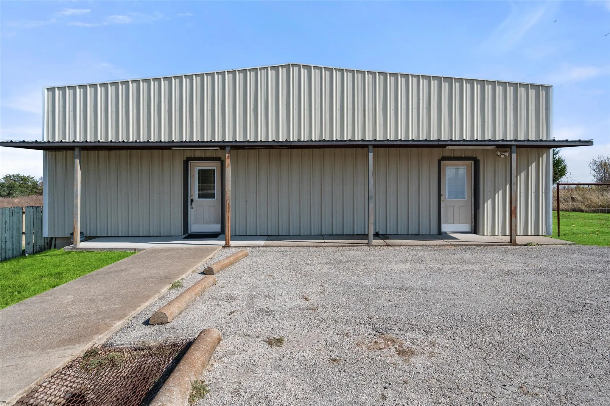 Business For Sale in Navarro County , 3640 N Business 45, Corsicana, Texas 75110, 0, 0, Garage spaces, 0 Sqft, built in 1998, Preowned, Price $595,000, mls#21115766, Real Estate Agent in Corsicana, Homes For Sale in Navarro county, Homes For Sale in Corsicana, Realtor in Corsicana Texas, Real Estate Brokerage Independent Realty Texas, Luminita Cordes Realtor