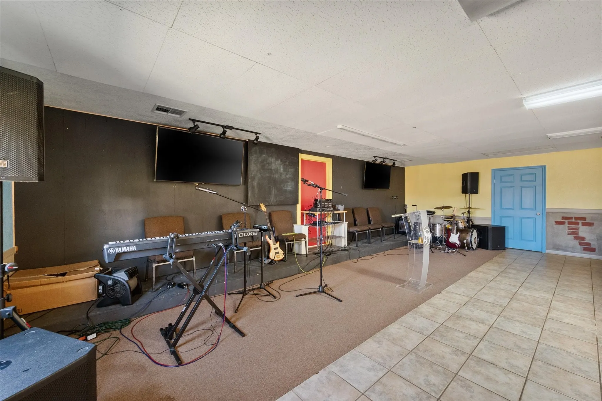 Business For Sale in Navarro County , 3640 N Business 45, Corsicana, Texas 75110, 0, 0, Garage spaces, 0 Sqft, built in 1998, Preowned, Price $595,000, mls#21115766, Real Estate Agent in Corsicana, Homes For Sale in Navarro county, Homes For Sale in Corsicana, Realtor in Corsicana Texas, Real Estate Brokerage Independent Realty Texas, Luminita Cordes Realtor