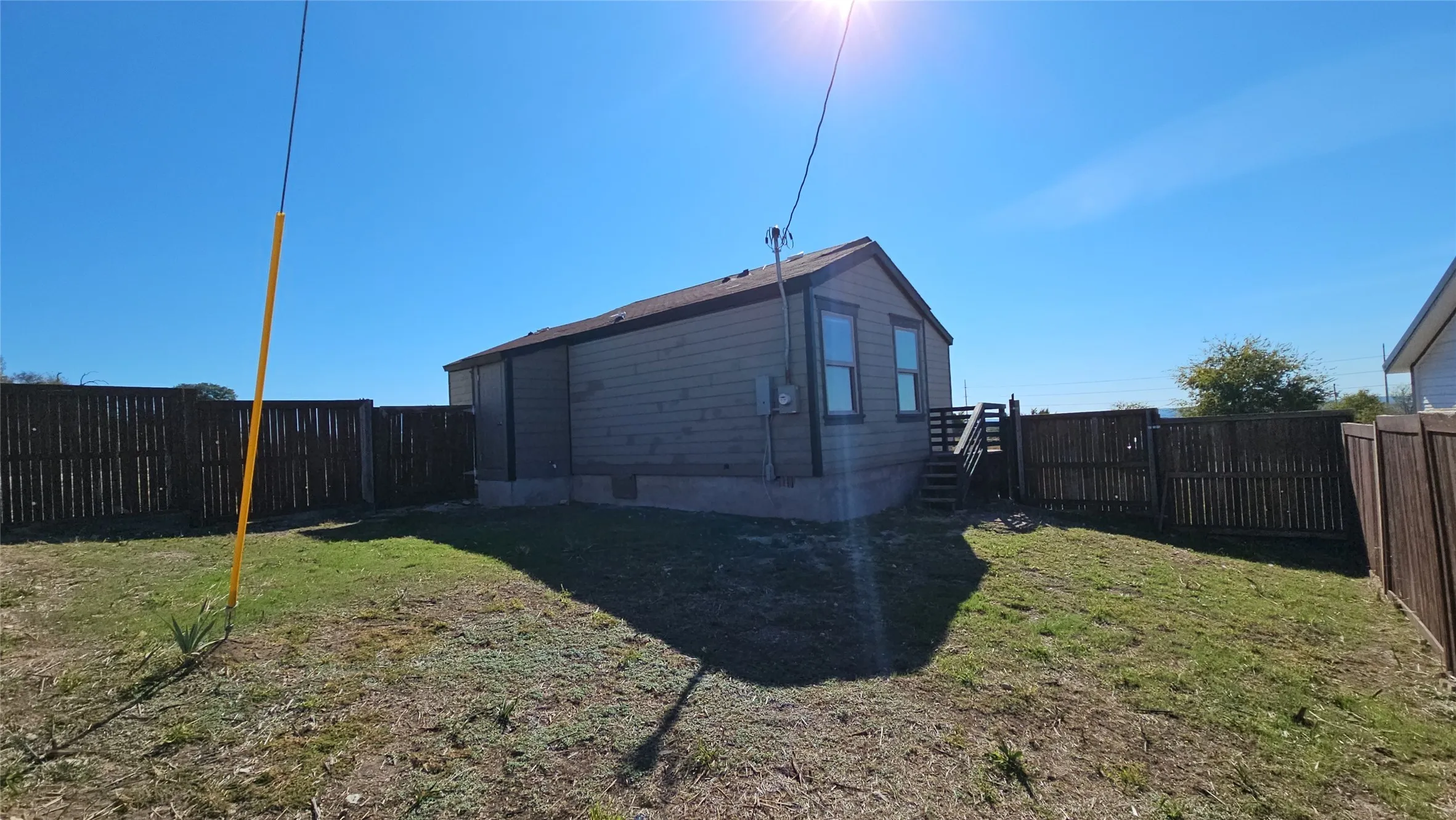 Single Family Residence For Sale in Parker County , 111 W Morning Dove Drive, Azle, Texas 76020, 2 Bedroom, 1 Bathroom, Garage spaces, 868 Sqft, built in 2016, Preowned, mls#21103849, Real Estate Agent in Azle, Homes For Sale in Parker county, Homes For Sale in Azle, Realtor in Azle Texas, Real Estate Brokerage Independent Realty Texas, Luminita Cordes Realtor
