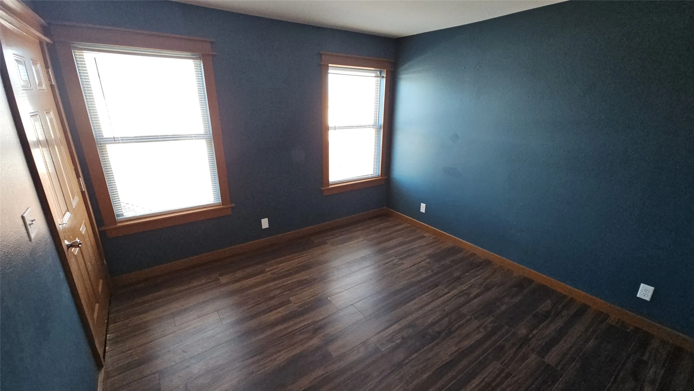 Single Family Residence For Sale in Parker County , 111 W Morning Dove Drive, Azle, Texas 76020, 2 Bedroom, 1 Bathroom, Garage spaces, 868 Sqft, built in 2016, Preowned, mls#21103849, Real Estate Agent in Azle, Homes For Sale in Parker county, Homes For Sale in Azle, Realtor in Azle Texas, Real Estate Brokerage Independent Realty Texas, Luminita Cordes Realtor
