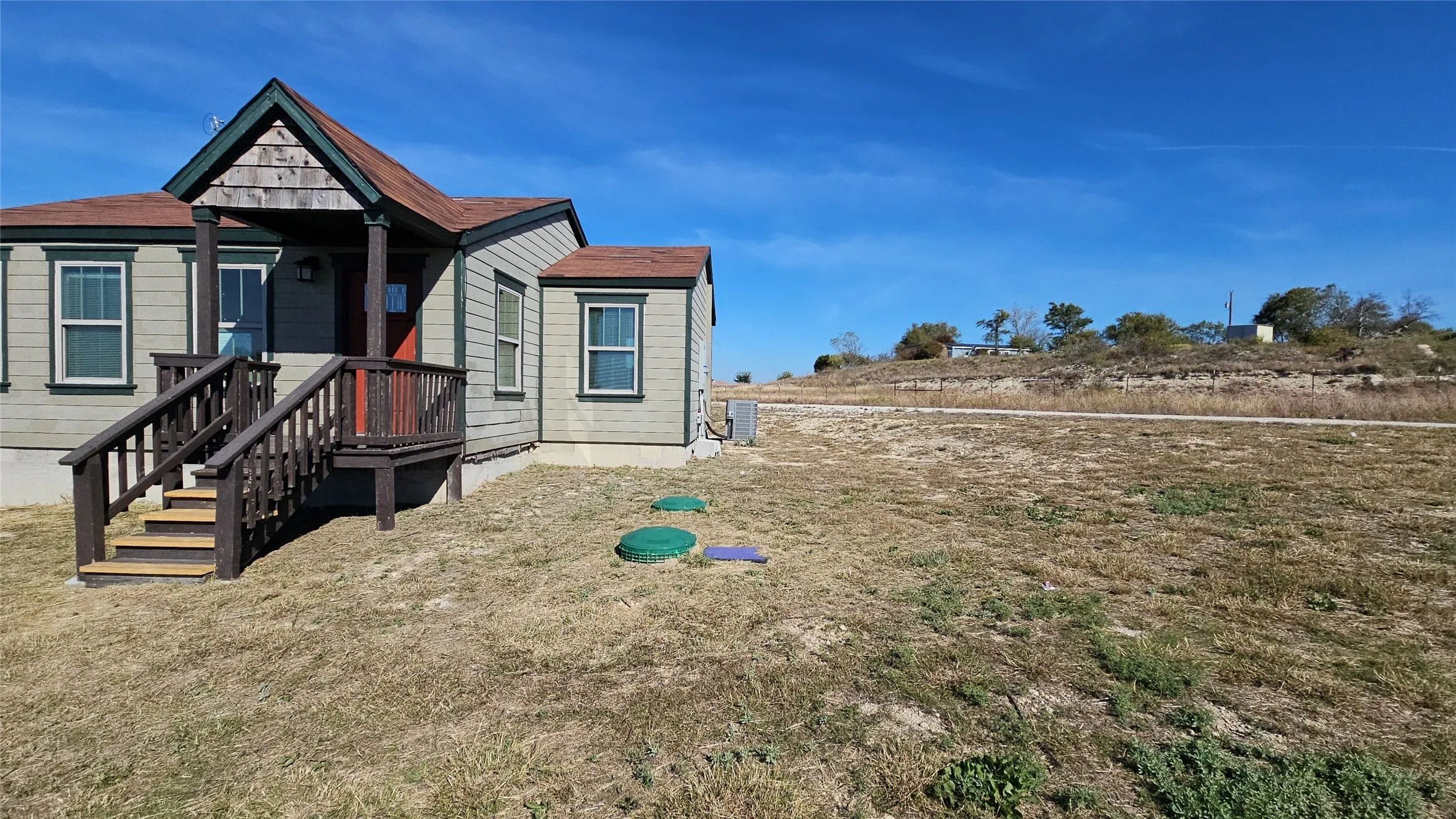 Single Family Residence For Sale in Parker County , 111 W Morning Dove Drive, Azle, Texas 76020, 2 Bedroom, 1 Bathroom, Garage spaces, 868 Sqft, built in 2016, Preowned, mls#21103849, Real Estate Agent in Azle, Homes For Sale in Parker county, Homes For Sale in Azle, Realtor in Azle Texas, Real Estate Brokerage Independent Realty Texas, Luminita Cordes Realtor