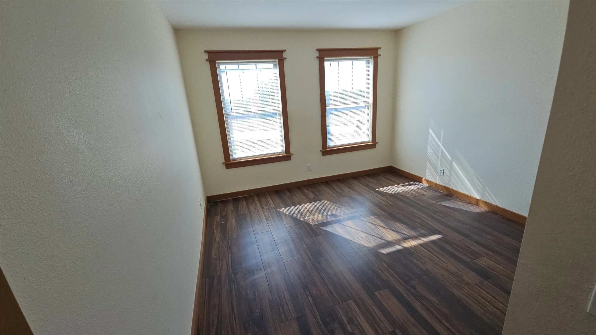Single Family Residence For Sale in Parker County , 111 W Morning Dove Drive, Azle, Texas 76020, 2 Bedroom, 1 Bathroom, Garage spaces, 868 Sqft, built in 2016, Preowned, mls#21103849, Real Estate Agent in Azle, Homes For Sale in Parker county, Homes For Sale in Azle, Realtor in Azle Texas, Real Estate Brokerage Independent Realty Texas, Luminita Cordes Realtor