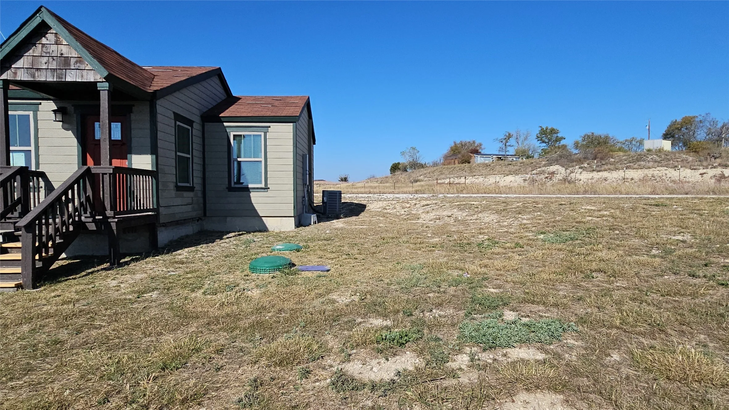 Single Family Residence For Sale in Parker County , 111 W Morning Dove Drive, Azle, Texas 76020, 2 Bedroom, 1 Bathroom, Garage spaces, 868 Sqft, built in 2016, Preowned, mls#21103849, Real Estate Agent in Azle, Homes For Sale in Parker county, Homes For Sale in Azle, Realtor in Azle Texas, Real Estate Brokerage Independent Realty Texas, Luminita Cordes Realtor