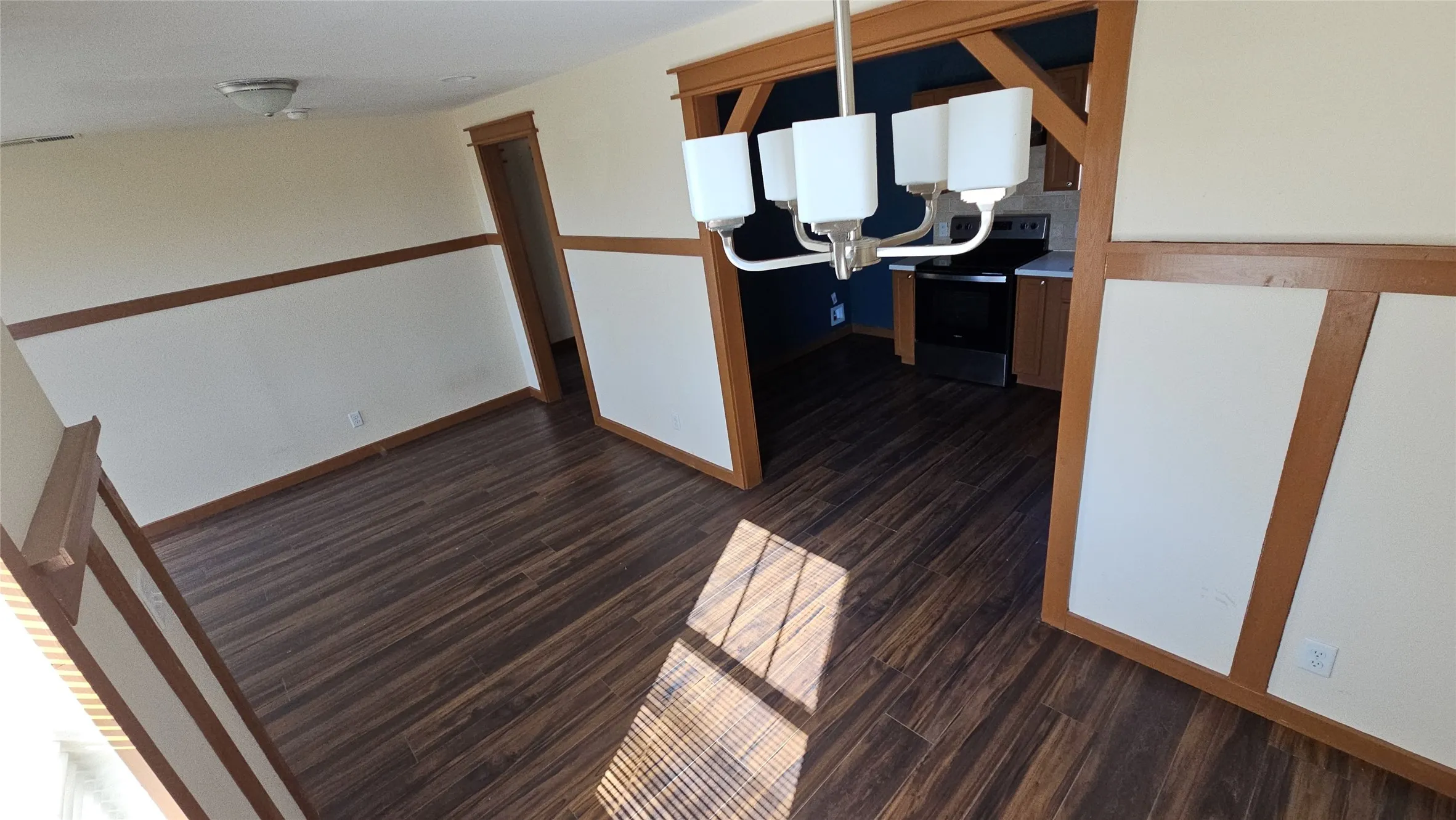 Single Family Residence For Sale in Parker County , 111 W Morning Dove Drive, Azle, Texas 76020, 2 Bedroom, 1 Bathroom, Garage spaces, 868 Sqft, built in 2016, Preowned, mls#21103849, Real Estate Agent in Azle, Homes For Sale in Parker county, Homes For Sale in Azle, Realtor in Azle Texas, Real Estate Brokerage Independent Realty Texas, Luminita Cordes Realtor