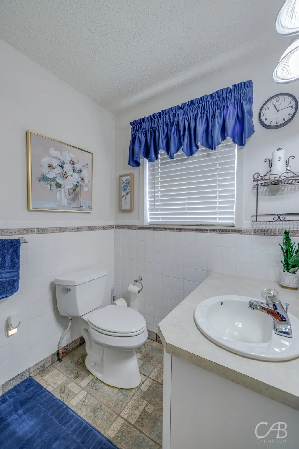 Single Family Residence For Sale in Coleman County , 155 Lakeview Drive, Coleman, Texas 76834, 3 Bedroom, 2 Bathroom, Garage spaces, 1,984 Sqft, built in 1970, Preowned, mls#21114276, Real Estate Agent in Coleman, Homes For Sale in Coleman county, Homes For Sale in Coleman, Realtor in Coleman Texas, Real Estate Brokerage Independent Realty Texas, Luminita Cordes Realtor