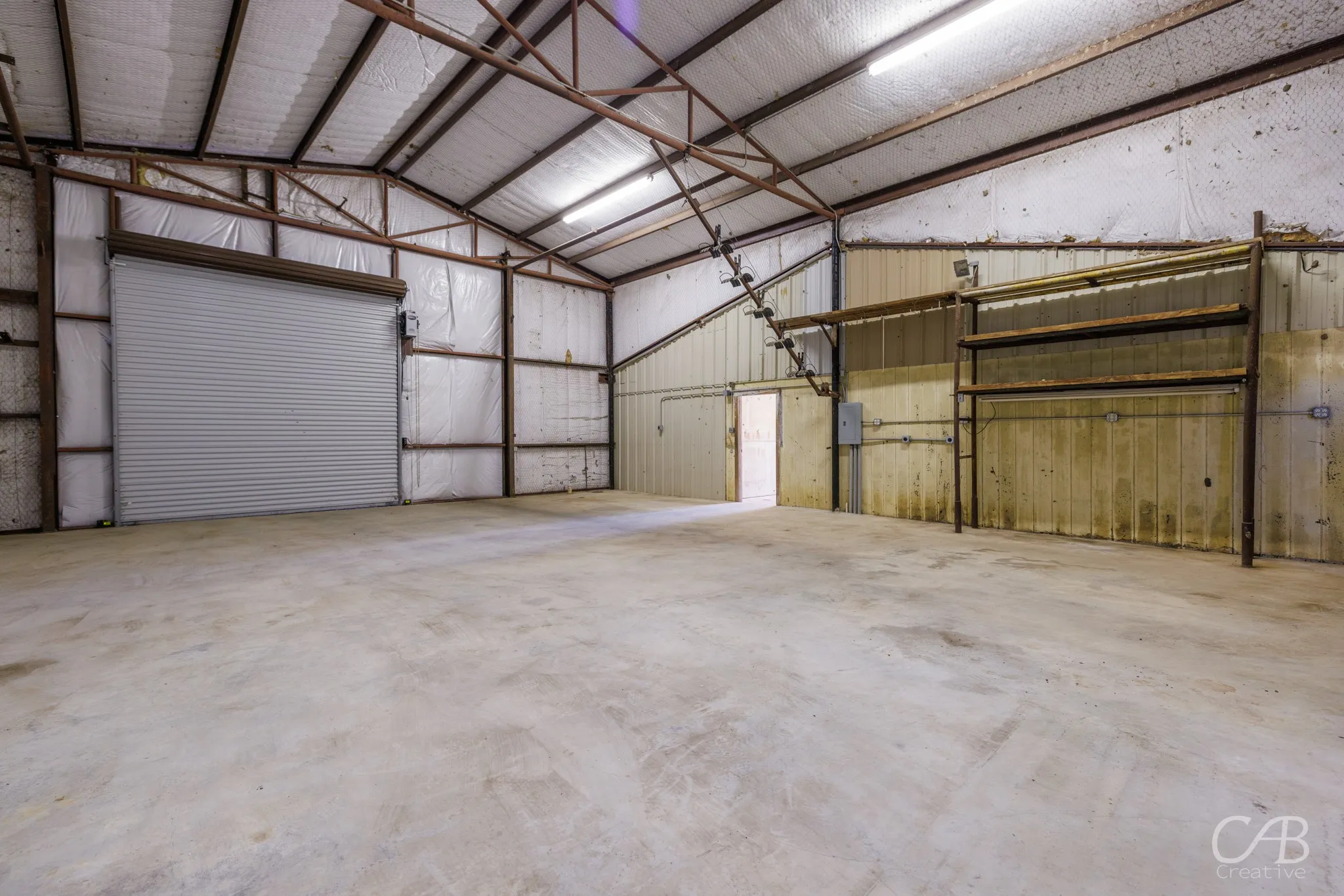 Single Family Residence For Sale in Coleman County , 155 Lakeview Drive, Coleman, Texas 76834, 3 Bedroom, 2 Bathroom, Garage spaces, 1,984 Sqft, built in 1970, Preowned, mls#21114276, Real Estate Agent in Coleman, Homes For Sale in Coleman county, Homes For Sale in Coleman, Realtor in Coleman Texas, Real Estate Brokerage Independent Realty Texas, Luminita Cordes Realtor