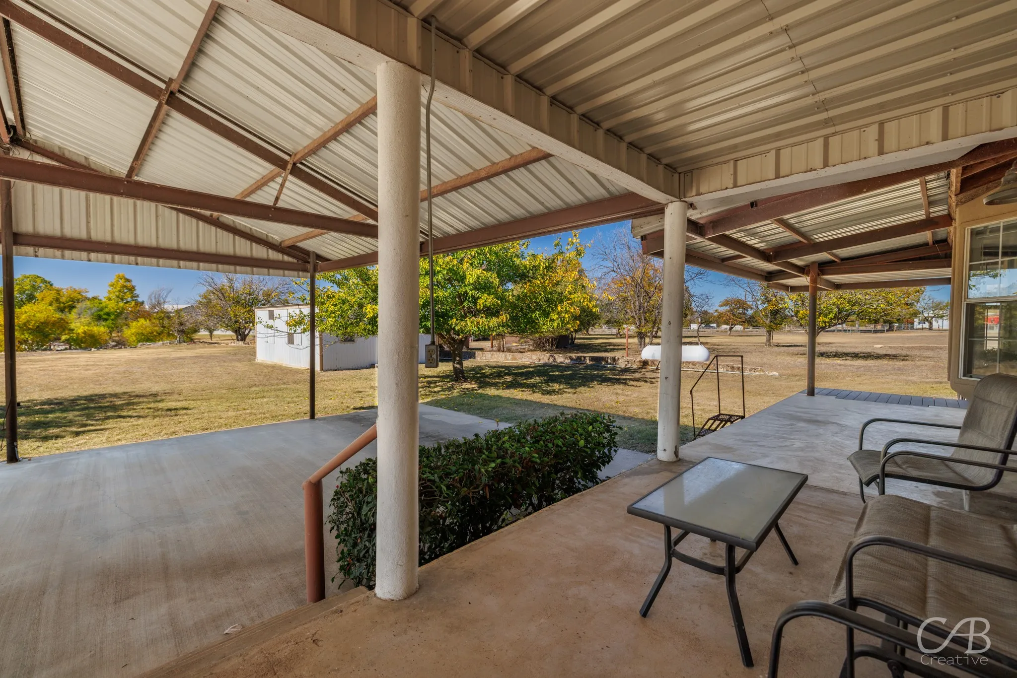 Single Family Residence For Sale in Coleman County , 155 Lakeview Drive, Coleman, Texas 76834, 3 Bedroom, 2 Bathroom, Garage spaces, 1,984 Sqft, built in 1970, Preowned, mls#21114276, Real Estate Agent in Coleman, Homes For Sale in Coleman county, Homes For Sale in Coleman, Realtor in Coleman Texas, Real Estate Brokerage Independent Realty Texas, Luminita Cordes Realtor