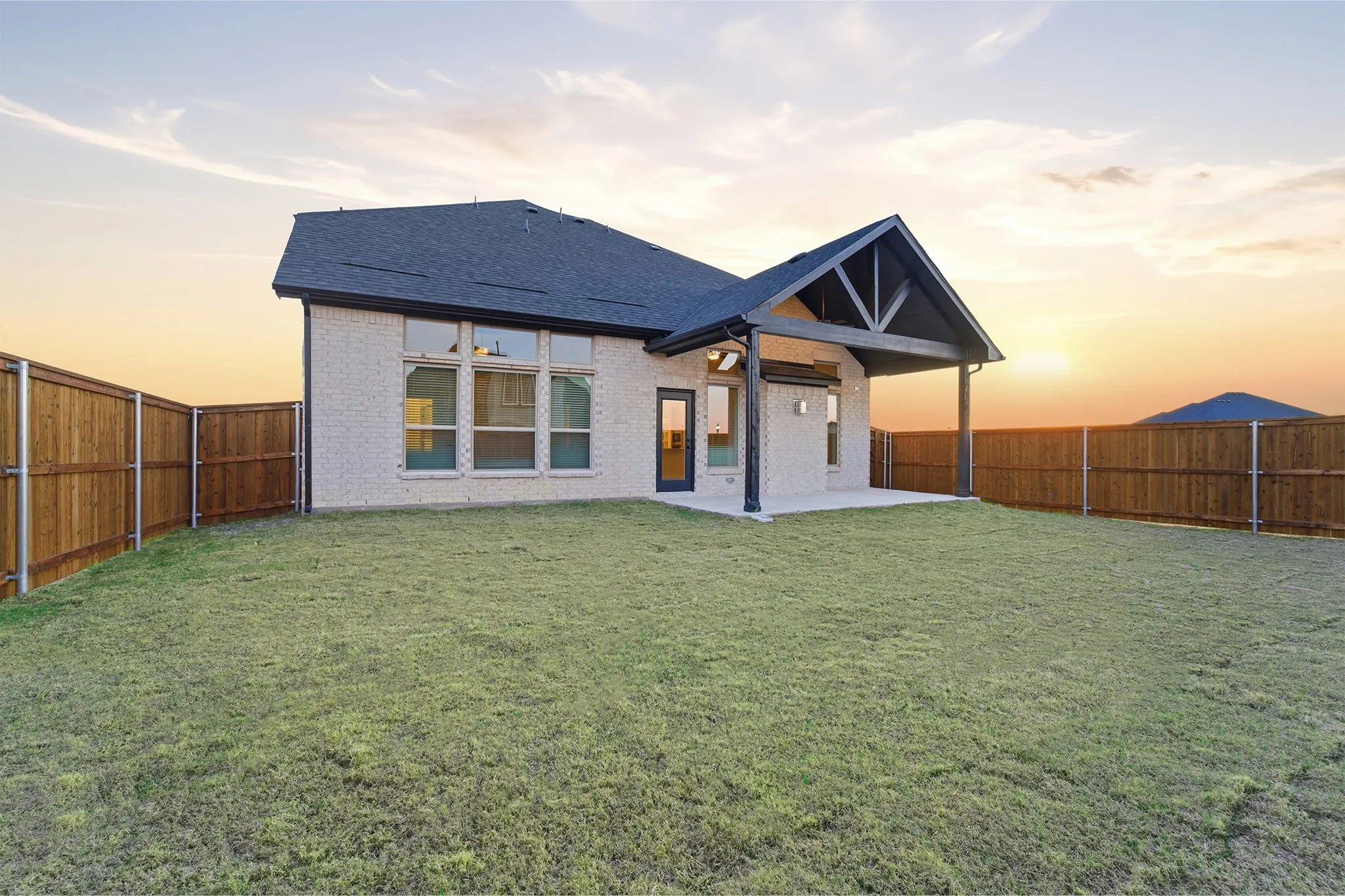 Single Family Residence For Sale in Collin County , 16709 Lacey Drive, Celina, Texas 75009, 4 Bedrooms, 4 Bathrooms, 2 Garage spaces, 2,697 Sqft, built in 2025, New Construction - Incomplete, Price $549,326, mls#21115799, Real Estate Agent in Celina, Homes For Sale in Collin county, Homes For Sale in Celina, Realtor in Celina Texas, Real Estate Brokerage Independent Realty Texas, Luminita Cordes Realtor