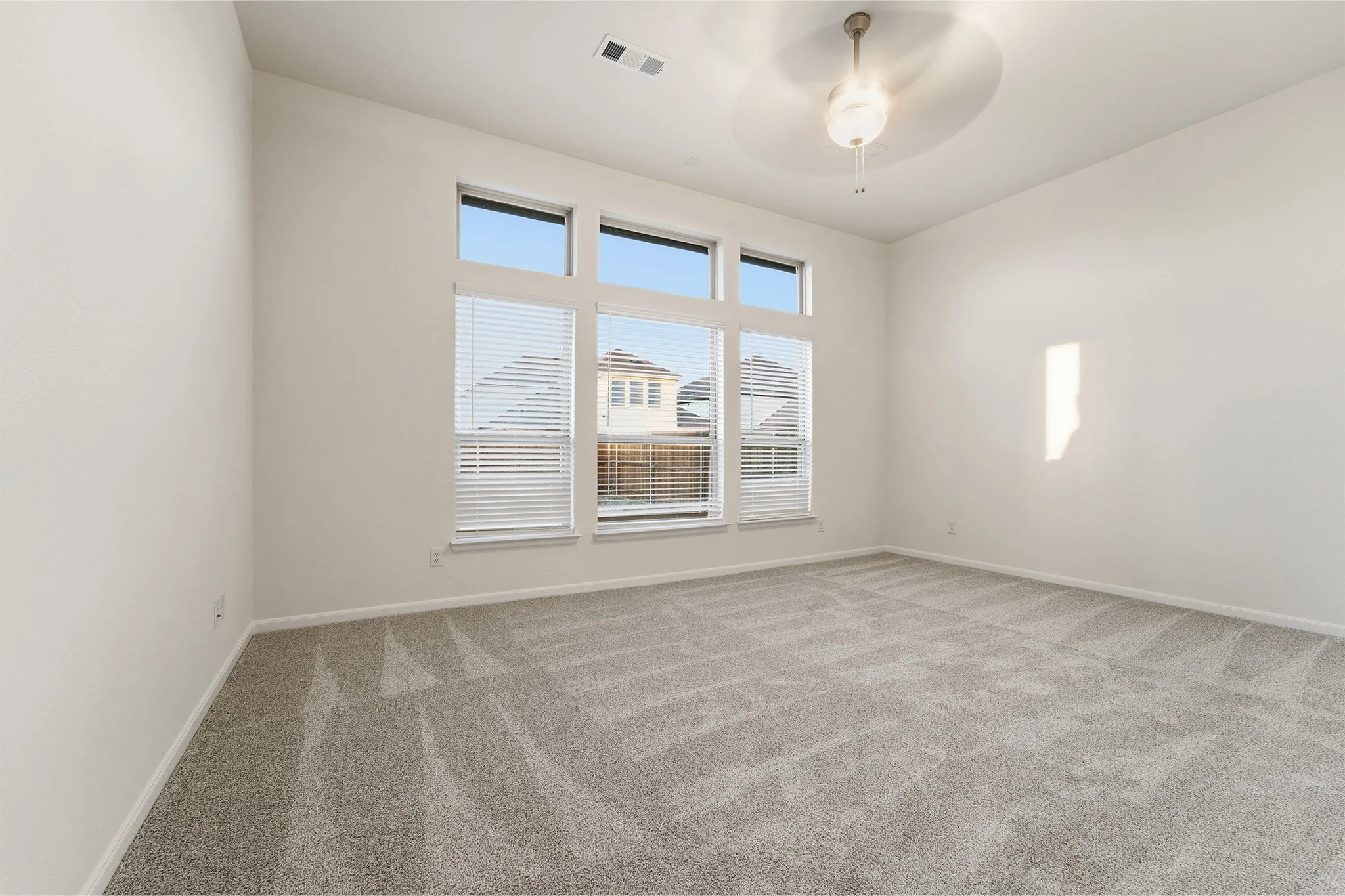 Single Family Residence For Sale in Collin County , 16709 Lacey Drive, Celina, Texas 75009, 4 Bedrooms, 4 Bathrooms, 2 Garage spaces, 2,697 Sqft, built in 2025, New Construction - Incomplete, Price $549,326, mls#21115799, Real Estate Agent in Celina, Homes For Sale in Collin county, Homes For Sale in Celina, Realtor in Celina Texas, Real Estate Brokerage Independent Realty Texas, Luminita Cordes Realtor