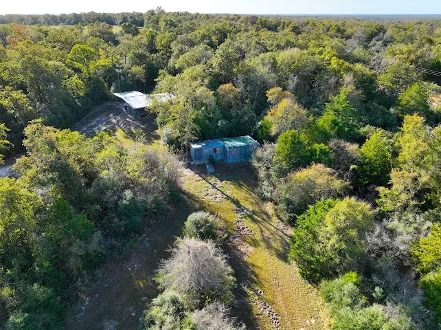Farm For Sale in Limestone County , 117A Lcr 702, Kosse, Texas 76653, 1 Bedroom, 1 Bathroom, Garage spaces, 496 Sqft, built in 2008, mls#21111790, Real Estate Agent in Kosse, Homes For Sale in Limestone county, Homes For Sale in Kosse, Realtor in Kosse Texas, Real Estate Brokerage Independent Realty Texas, Luminita Cordes Realtor