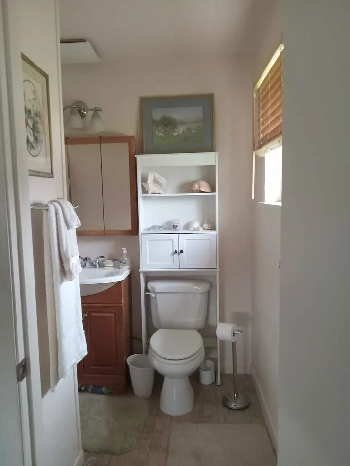 Single Family Residence For Sale in Fisher County , 408 E Johnston Street, Rotan, Texas 79546, 2 Bedroom, 2 Bathroom, Garage spaces, 1,185 Sqft, built in 1940, Preowned, mls#21116844, Real Estate Agent in Rotan, Homes For Sale in Fisher county, Homes For Sale in Rotan, Realtor in Rotan Texas, Real Estate Brokerage Independent Realty Texas, Luminita Cordes Realtor