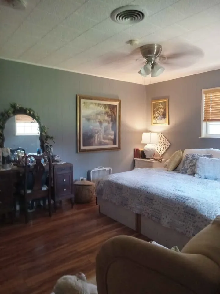 Single Family Residence For Sale in Fisher County , 408 E Johnston Street, Rotan, Texas 79546, 2 Bedroom, 2 Bathroom, Garage spaces, 1,185 Sqft, built in 1940, Preowned, mls#21116844, Real Estate Agent in Rotan, Homes For Sale in Fisher county, Homes For Sale in Rotan, Realtor in Rotan Texas, Real Estate Brokerage Independent Realty Texas, Luminita Cordes Realtor