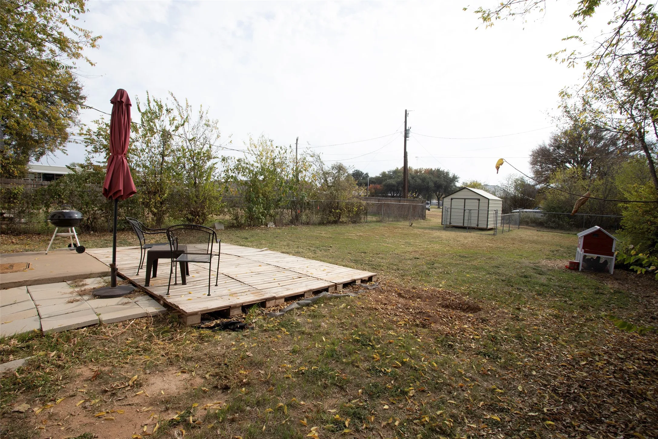 Single Family Residence For Sale in Young County , 1212 3rd Street, Graham, Texas 76450, 3 Bedroom, 2 Bathroom, Garage spaces, 1,176 Sqft, built in 1963, Price $164,900, mls#21116847, Real Estate Agent in Graham, Homes For Sale in Young county, Homes For Sale in Graham, Realtor in Graham Texas, Real Estate Brokerage Independent Realty Texas, Luminita Cordes Realtor
