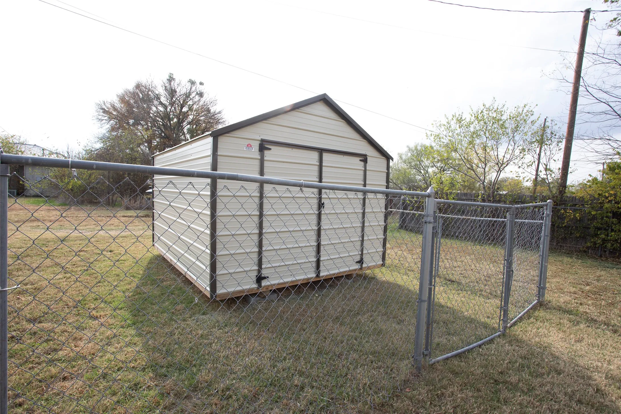 Single Family Residence For Sale in Young County , 1212 3rd Street, Graham, Texas 76450, 3 Bedroom, 2 Bathroom, Garage spaces, 1,176 Sqft, built in 1963, Price $164,900, mls#21116847, Real Estate Agent in Graham, Homes For Sale in Young county, Homes For Sale in Graham, Realtor in Graham Texas, Real Estate Brokerage Independent Realty Texas, Luminita Cordes Realtor