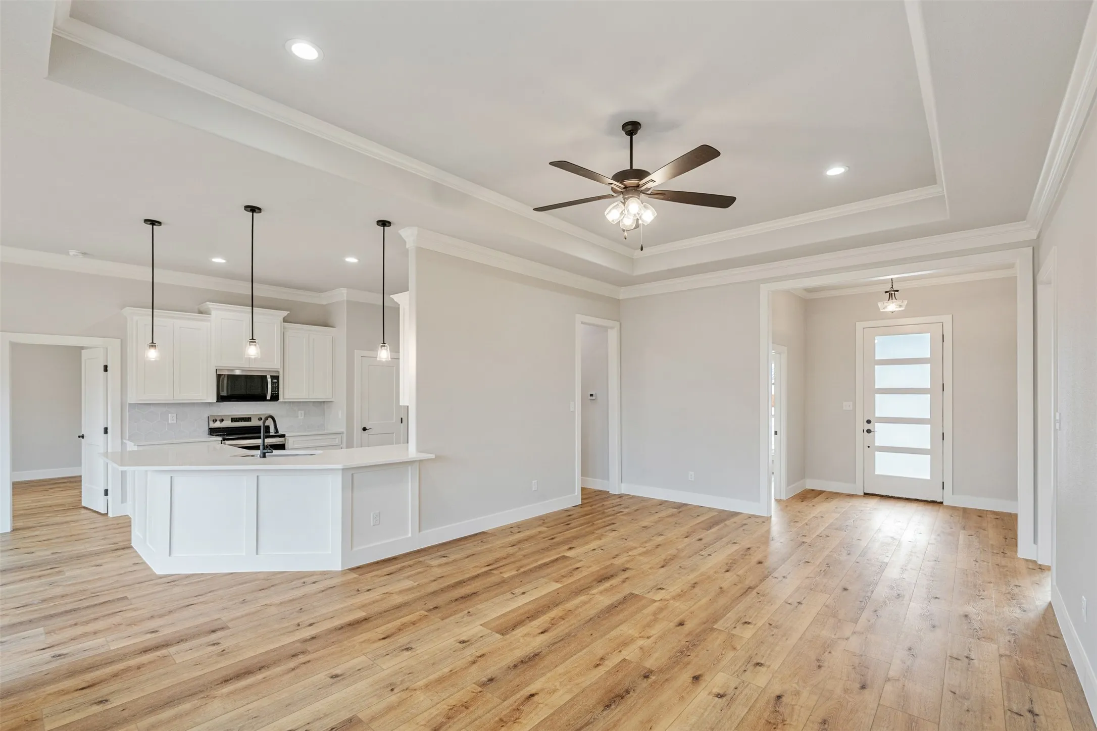 Single Family Residence For Sale in Kaufman County , 504 Limestone Circle, Mabank, Texas 75147, 4 Bedroom, 2 Bathroom, 2 Garage spaces, 1,965 Sqft, built in 2025, New Construction - Complete, mls#21116865, Real Estate Agent in Mabank, Homes For Sale in Kaufman county, Homes For Sale in Mabank, Realtor in Mabank Texas, Real Estate Brokerage Independent Realty Texas, Luminita Cordes Realtor