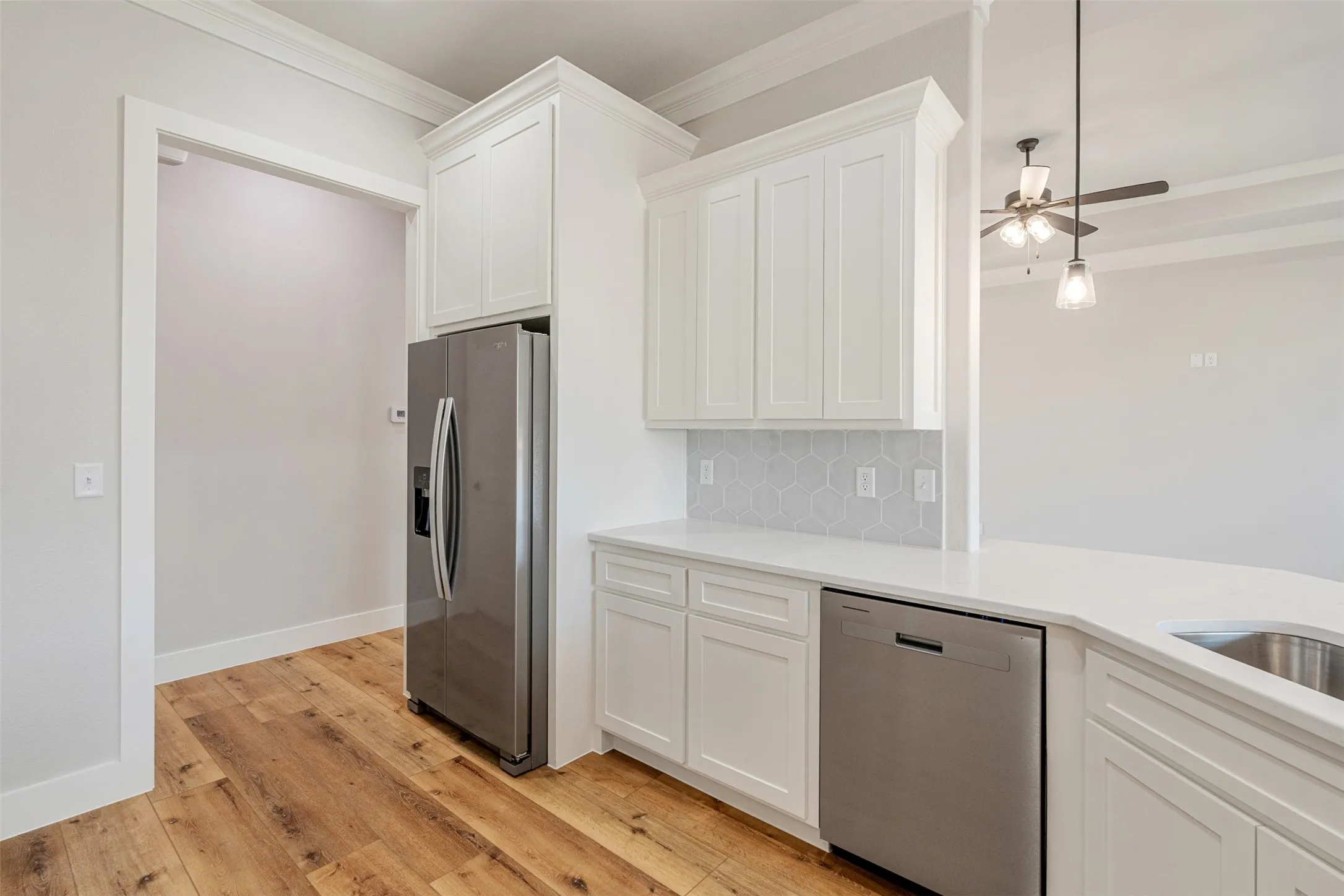 Single Family Residence For Sale in Kaufman County , 504 Limestone Circle, Mabank, Texas 75147, 4 Bedroom, 2 Bathroom, 2 Garage spaces, 1,965 Sqft, built in 2025, New Construction - Complete, mls#21116865, Real Estate Agent in Mabank, Homes For Sale in Kaufman county, Homes For Sale in Mabank, Realtor in Mabank Texas, Real Estate Brokerage Independent Realty Texas, Luminita Cordes Realtor
