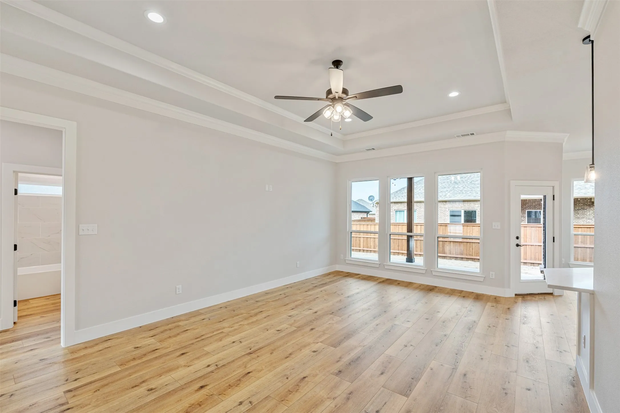 Single Family Residence For Sale in Kaufman County , 504 Limestone Circle, Mabank, Texas 75147, 4 Bedroom, 2 Bathroom, 2 Garage spaces, 1,965 Sqft, built in 2025, New Construction - Complete, mls#21116865, Real Estate Agent in Mabank, Homes For Sale in Kaufman county, Homes For Sale in Mabank, Realtor in Mabank Texas, Real Estate Brokerage Independent Realty Texas, Luminita Cordes Realtor