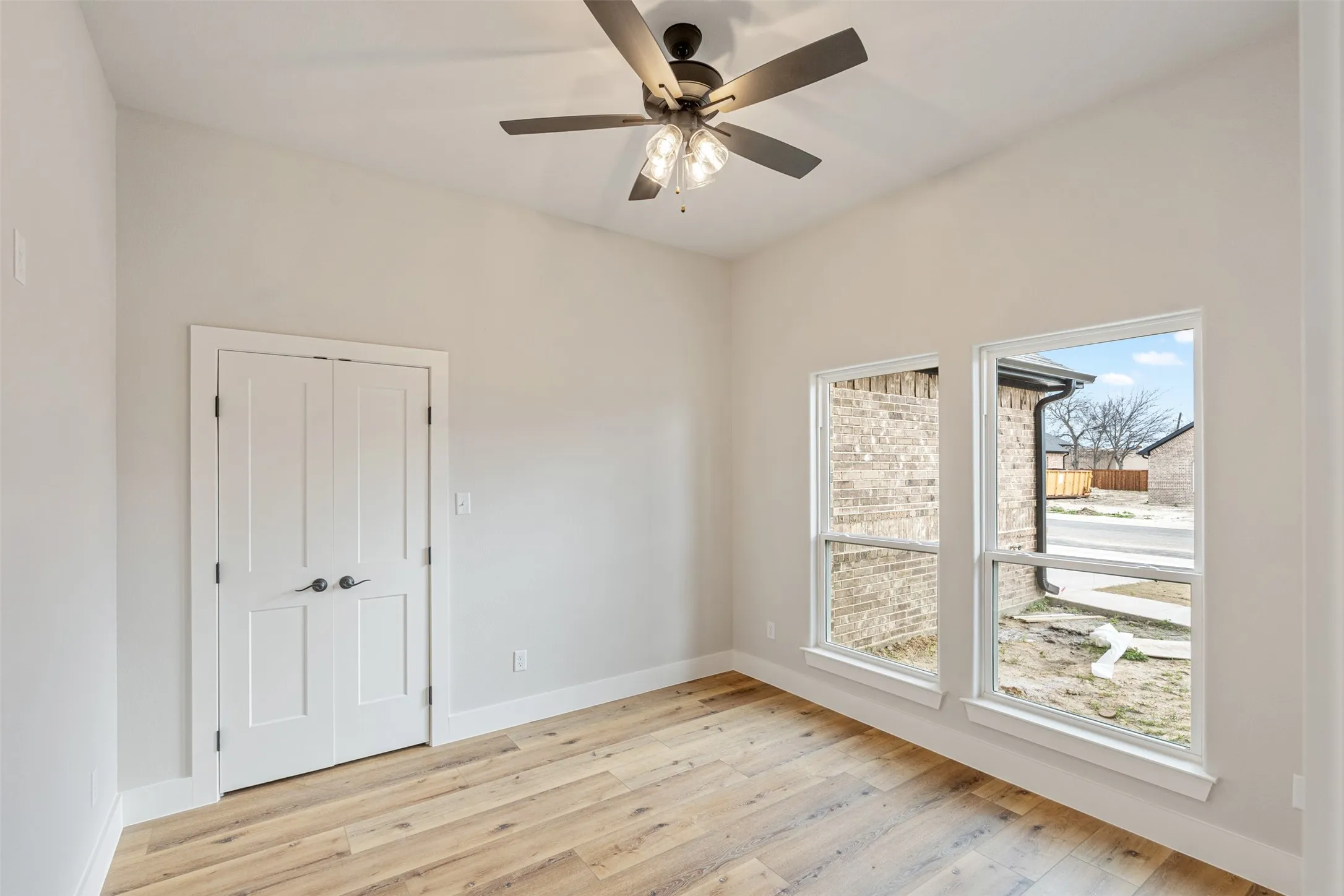 Single Family Residence For Sale in Kaufman County , 504 Limestone Circle, Mabank, Texas 75147, 4 Bedroom, 2 Bathroom, 2 Garage spaces, 1,965 Sqft, built in 2025, New Construction - Complete, mls#21116865, Real Estate Agent in Mabank, Homes For Sale in Kaufman county, Homes For Sale in Mabank, Realtor in Mabank Texas, Real Estate Brokerage Independent Realty Texas, Luminita Cordes Realtor
