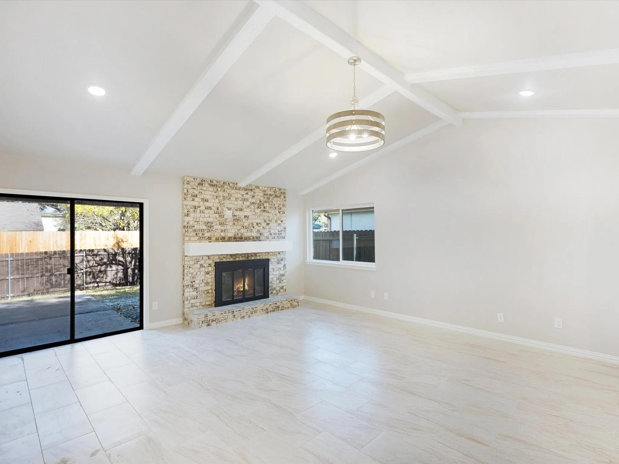 Single Family Residence For Sale in Dallas County , 3029 Burning Tree Lane, Garland, Texas 75042, 4 Bedrooms, 3 Bathrooms, Garage spaces, 1,997 Sqft, built in 1972, Price $374,999, mls#21114438, Real Estate Agent in Garland, Homes For Sale in Dallas county, Homes For Sale in Garland, Realtor in Garland Texas, Real Estate Brokerage Independent Realty Texas, Luminita Cordes Realtor