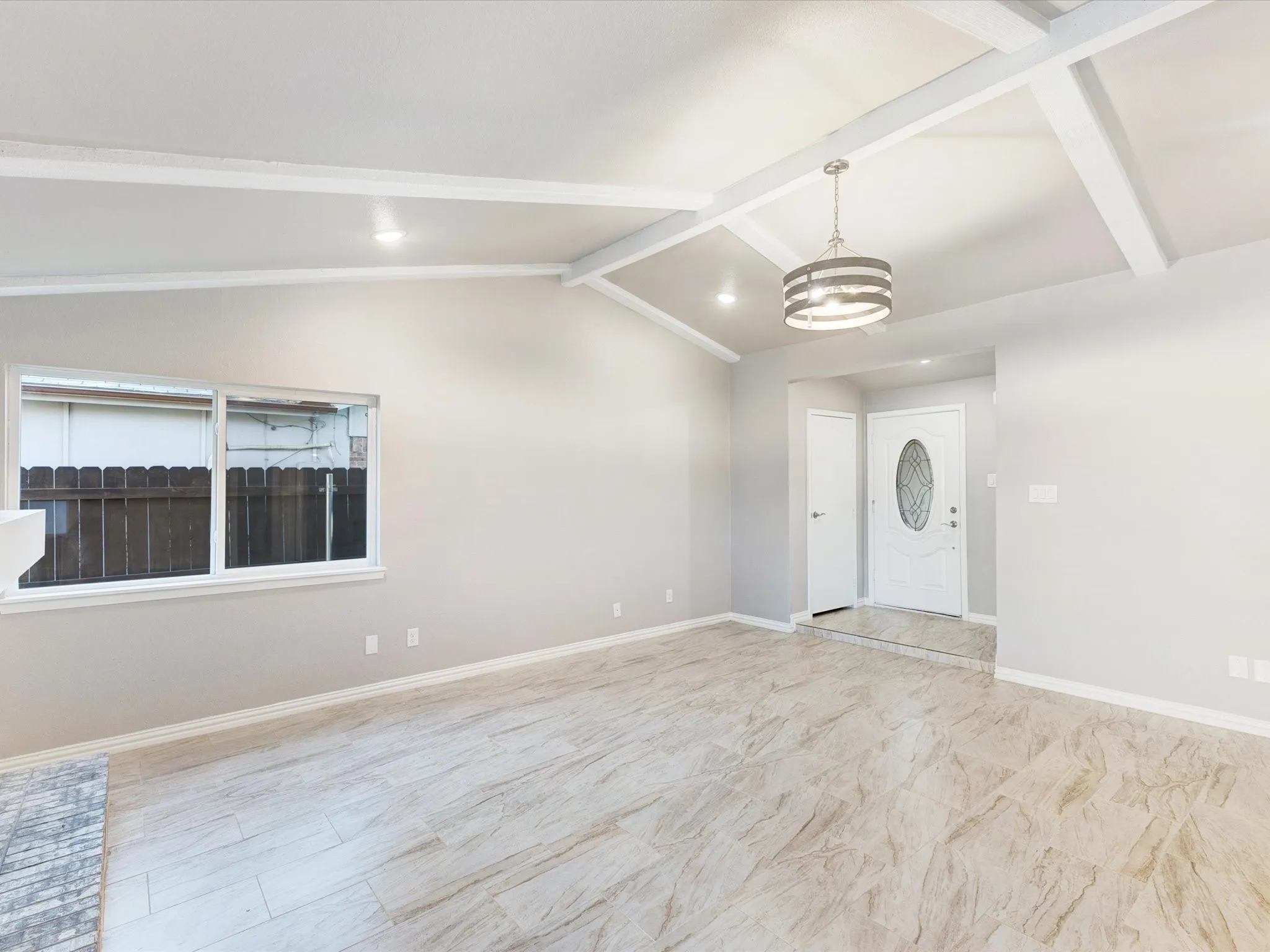 Single Family Residence For Sale in Dallas County , 3029 Burning Tree Lane, Garland, Texas 75042, 4 Bedrooms, 3 Bathrooms, Garage spaces, 1,997 Sqft, built in 1972, Price $374,999, mls#21114438, Real Estate Agent in Garland, Homes For Sale in Dallas county, Homes For Sale in Garland, Realtor in Garland Texas, Real Estate Brokerage Independent Realty Texas, Luminita Cordes Realtor