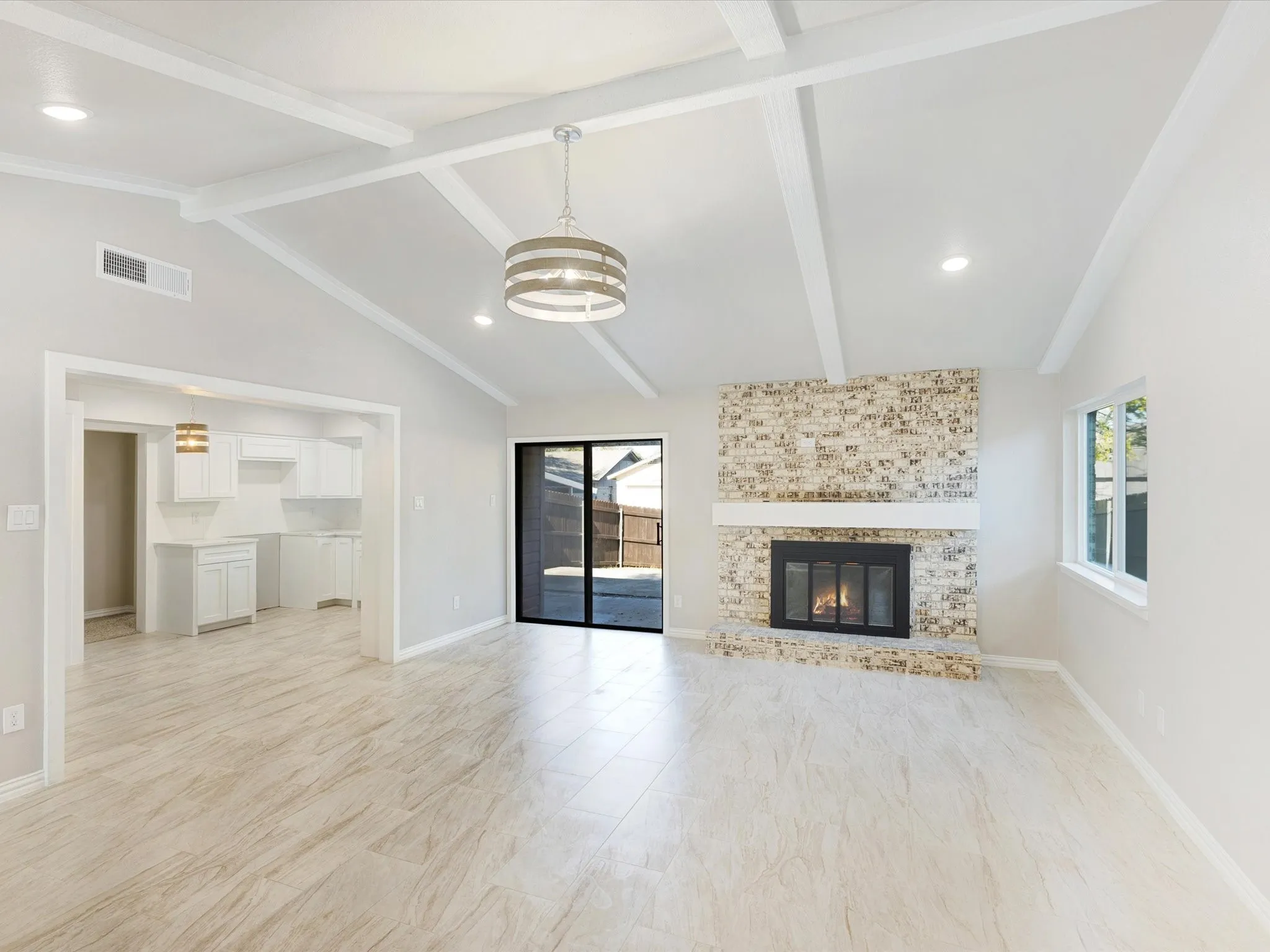 Single Family Residence For Sale in Dallas County , 3029 Burning Tree Lane, Garland, Texas 75042, 4 Bedrooms, 3 Bathrooms, Garage spaces, 1,997 Sqft, built in 1972, Price $374,999, mls#21114438, Real Estate Agent in Garland, Homes For Sale in Dallas county, Homes For Sale in Garland, Realtor in Garland Texas, Real Estate Brokerage Independent Realty Texas, Luminita Cordes Realtor