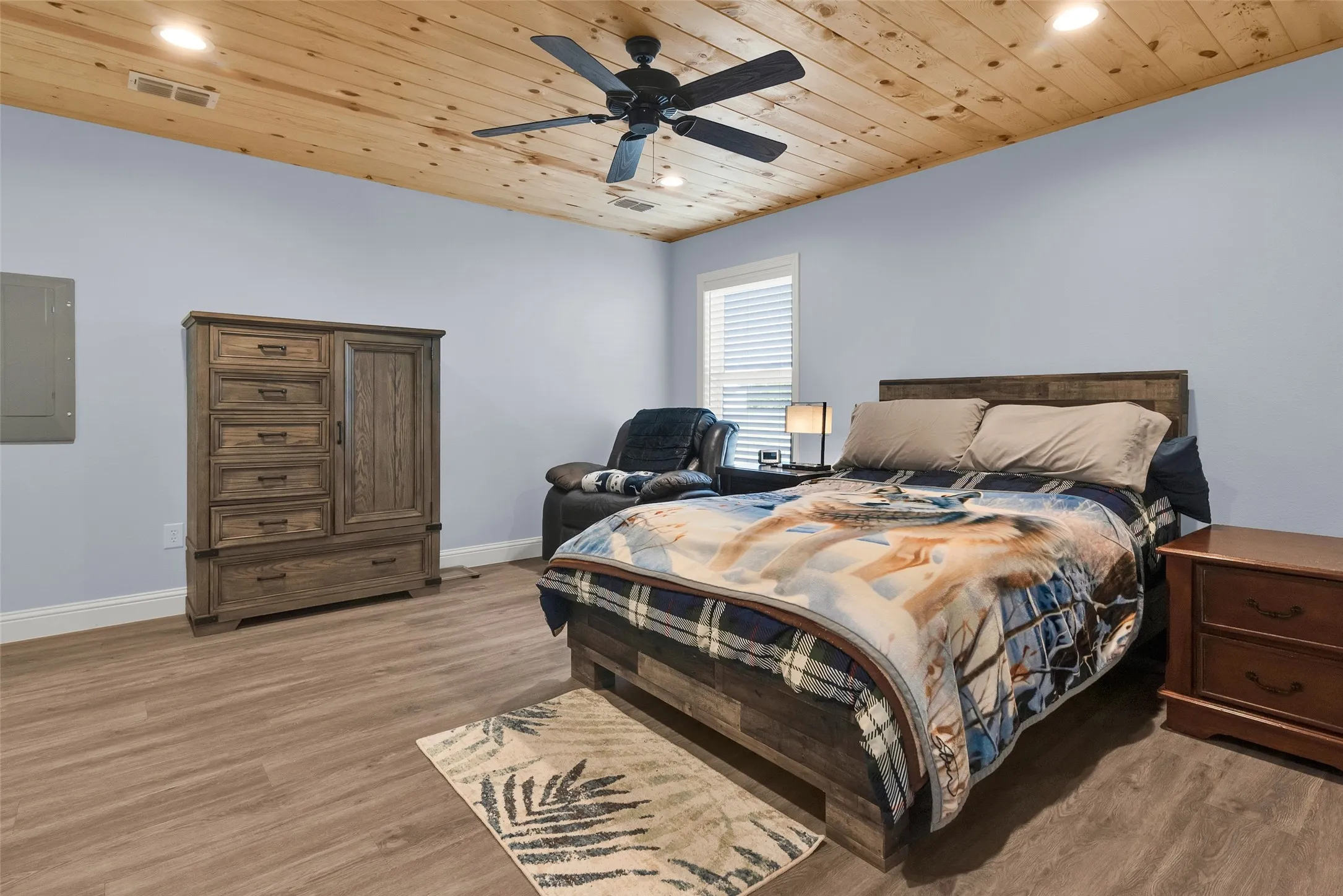 Single Family Residence For Sale in Fannin County , 1158 County Road 1240, Savoy, Texas 75479, 2 Bedrooms, 2 Bathrooms, 3 Garage spaces, 1,020 Sqft, built in 2024, Price $525,000, mls#21117038, Real Estate Agent in Savoy, Homes For Sale in Fannin county, Homes For Sale in Savoy, Realtor in Savoy Texas, Real Estate Brokerage Independent Realty Texas, Luminita Cordes Realtor