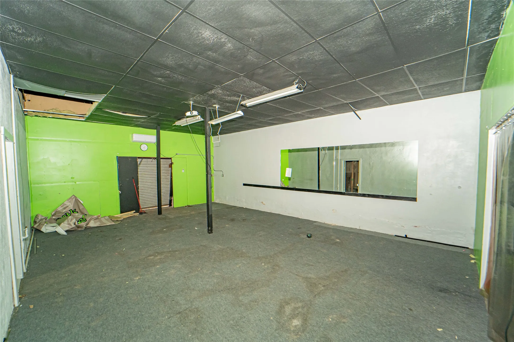 Retail For Rent in Stephens County , 220 E Walker Street, Breckenridge, Texas 76424, 0, 0, Garage spaces, 0 Sqft, built in 1925, Preowned, mls#21117040, Real Estate Agent in Breckenridge, Homes For Rent in Stephens county, Homes For Rent in Breckenridge, Realtor in Breckenridge Texas, Real Estate Brokerage Independent Realty Texas, Luminita Cordes Realtor