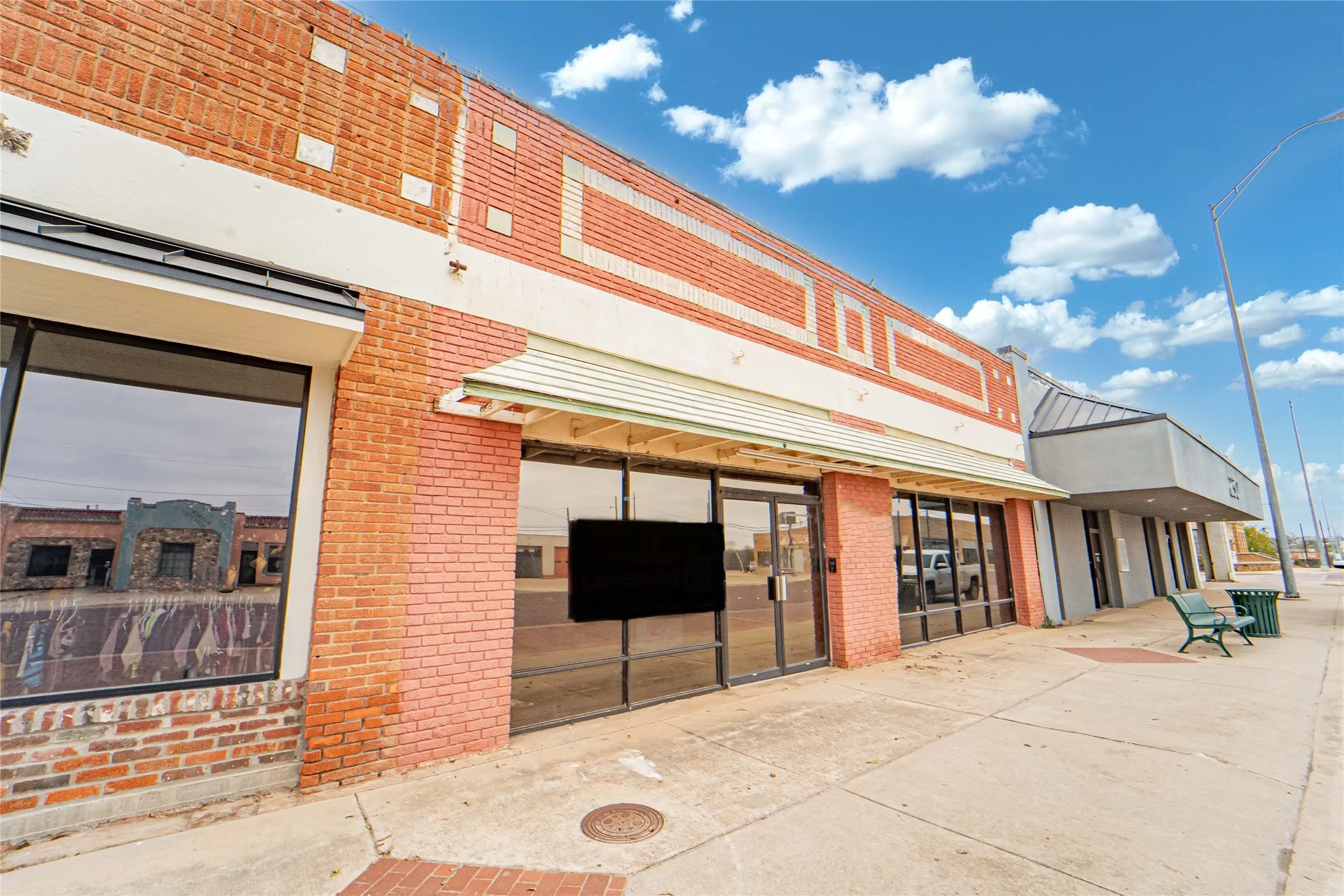 Retail For Rent in Stephens County , 220 E Walker Street, Breckenridge, Texas 76424, 0, 0, Garage spaces, 0 Sqft, built in 1925, Preowned, mls#21117040, Real Estate Agent in Breckenridge, Homes For Rent in Stephens county, Homes For Rent in Breckenridge, Realtor in Breckenridge Texas, Real Estate Brokerage Independent Realty Texas, Luminita Cordes Realtor