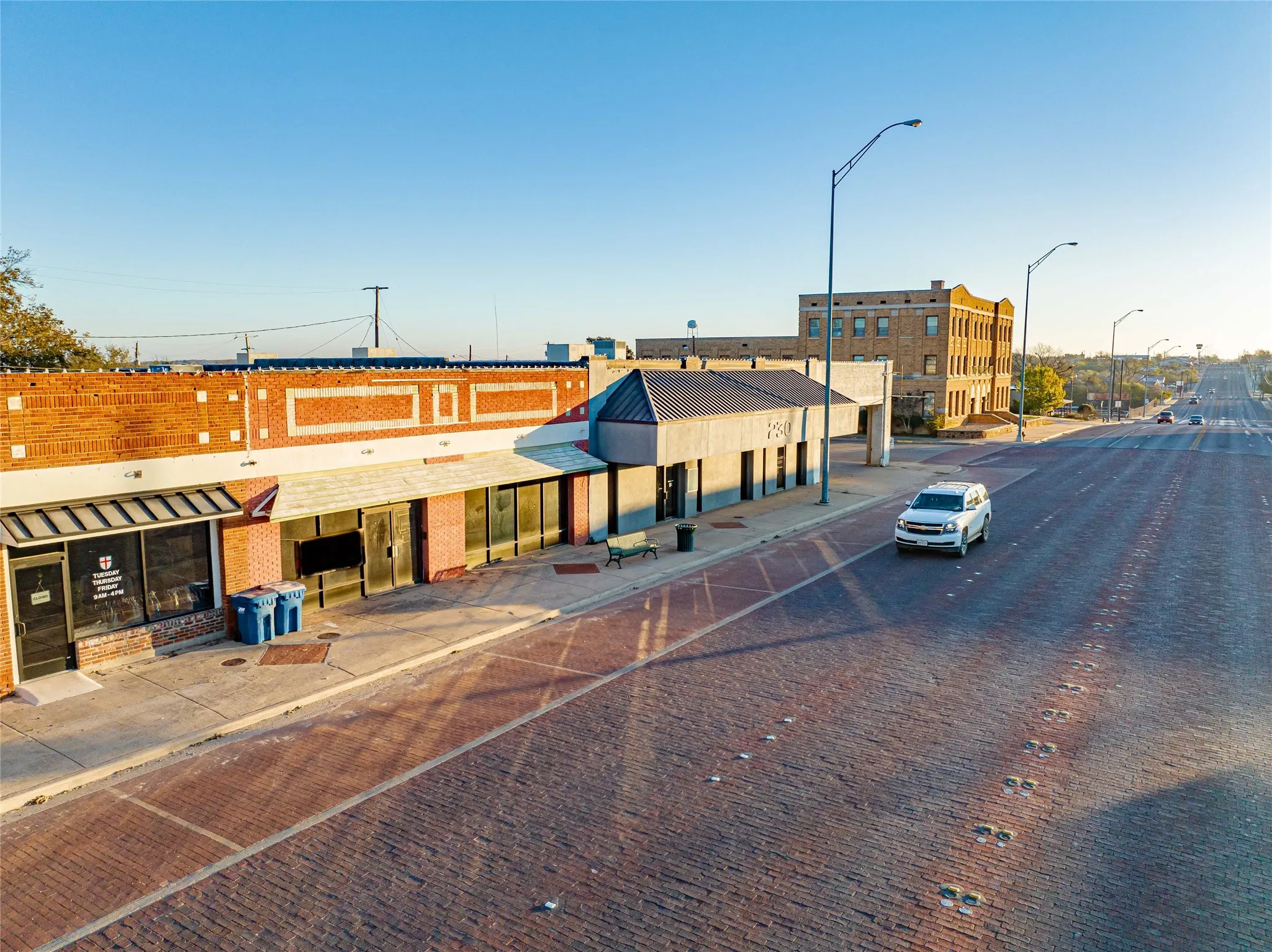 Retail For Rent in Stephens County , 220 E Walker Street, Breckenridge, Texas 76424, 0, 0, Garage spaces, 0 Sqft, built in 1925, Preowned, mls#21117040, Real Estate Agent in Breckenridge, Homes For Rent in Stephens county, Homes For Rent in Breckenridge, Realtor in Breckenridge Texas, Real Estate Brokerage Independent Realty Texas, Luminita Cordes Realtor