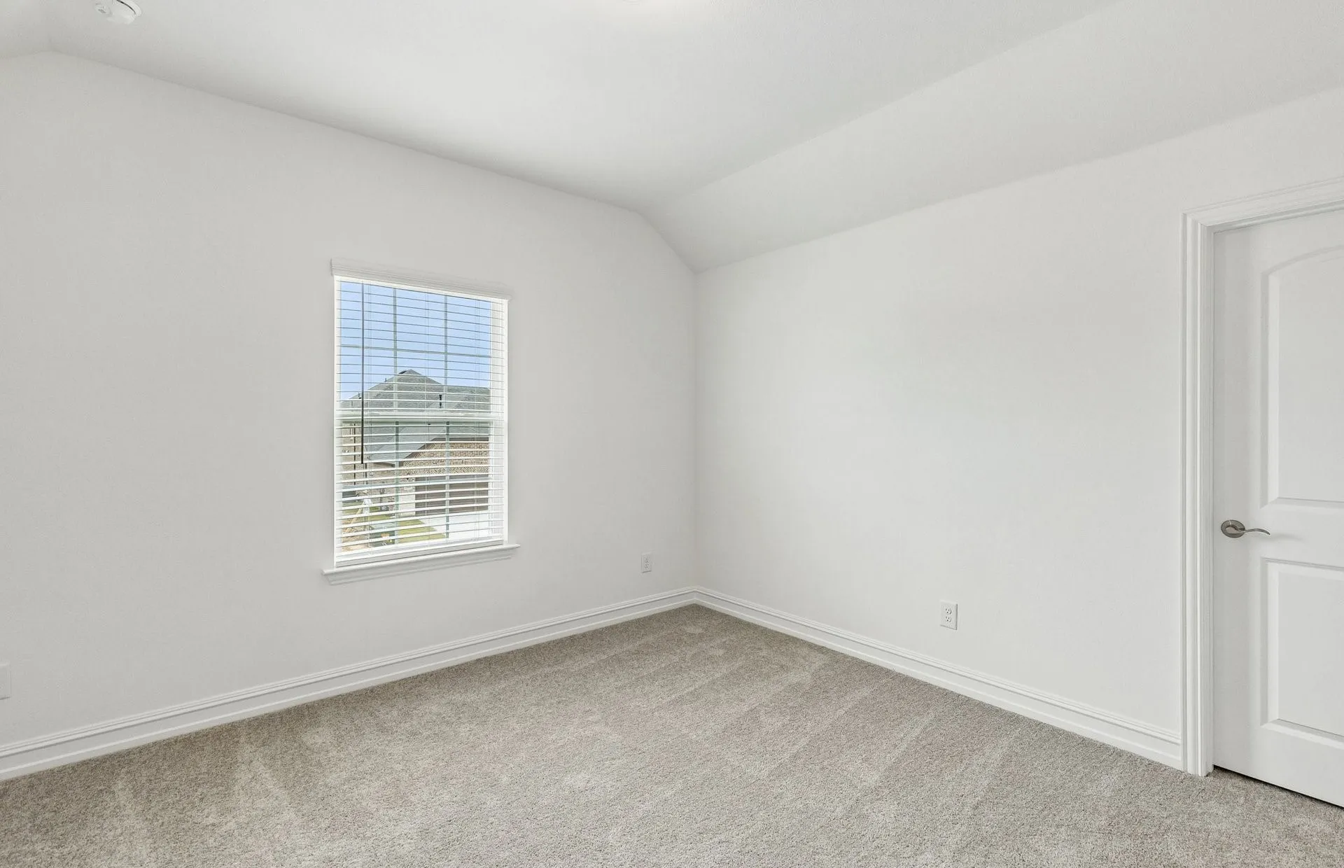 Secondary bedroom