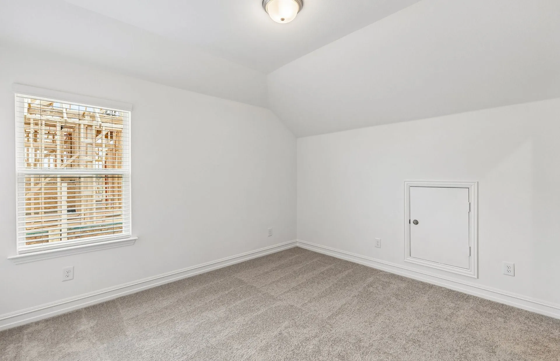 Secondary bedroom