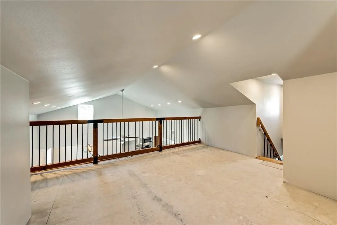 Single Family Residence For Rent in Dallas County , 10216 Carry Back Circle, Dallas, Texas 75229, 4 Bedroom, 3 Bathroom, 2 Garage spaces, 2,248 Sqft, built in 1965, Preowned, mls#21117336, Real Estate Agent in Dallas, Homes For Rent in Dallas county, Homes For Rent in Dallas, Realtor in Dallas Texas, Real Estate Brokerage Independent Realty Texas, Luminita Cordes Realtor