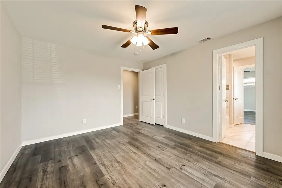 Single Family Residence For Rent in Dallas County , 10216 Carry Back Circle, Dallas, Texas 75229, 4 Bedroom, 3 Bathroom, 2 Garage spaces, 2,248 Sqft, built in 1965, Preowned, mls#21117336, Real Estate Agent in Dallas, Homes For Rent in Dallas county, Homes For Rent in Dallas, Realtor in Dallas Texas, Real Estate Brokerage Independent Realty Texas, Luminita Cordes Realtor