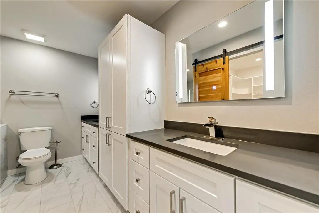 Single Family Residence For Rent in Dallas County , 10216 Carry Back Circle, Dallas, Texas 75229, 4 Bedroom, 3 Bathroom, 2 Garage spaces, 2,248 Sqft, built in 1965, Preowned, mls#21117336, Real Estate Agent in Dallas, Homes For Rent in Dallas county, Homes For Rent in Dallas, Realtor in Dallas Texas, Real Estate Brokerage Independent Realty Texas, Luminita Cordes Realtor