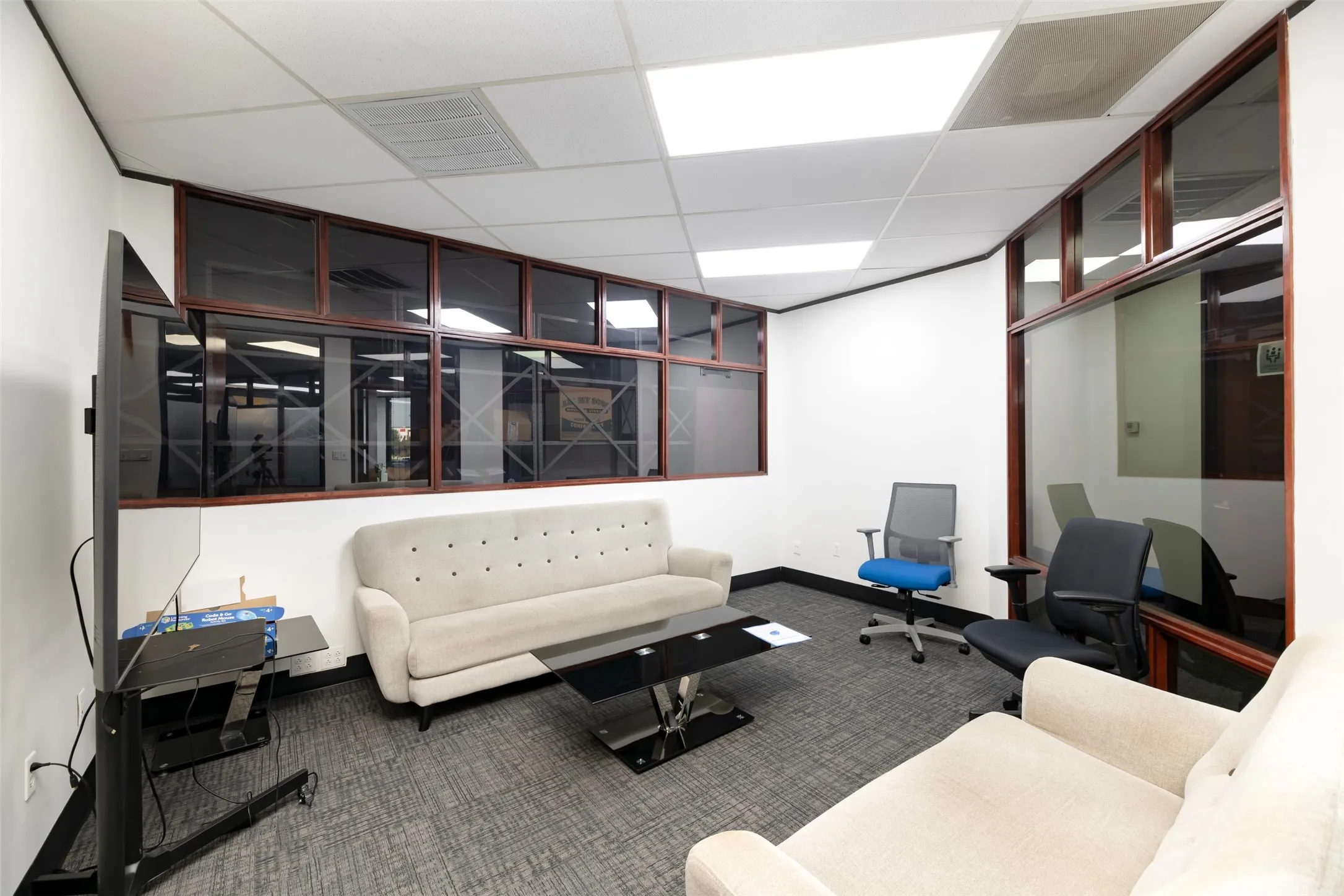 Office For Sale in Dallas County , 1610 Corporate Court, Irving, Texas 75038, 0, 0, Garage spaces, 0 Sqft, built in 1982, Preowned, Price $2,500,000, mls#21117475, Real Estate Agent in Irving, Homes For Sale in Dallas county, Homes For Sale in Irving, Realtor in Irving Texas, Real Estate Brokerage Independent Realty Texas, Luminita Cordes Realtor