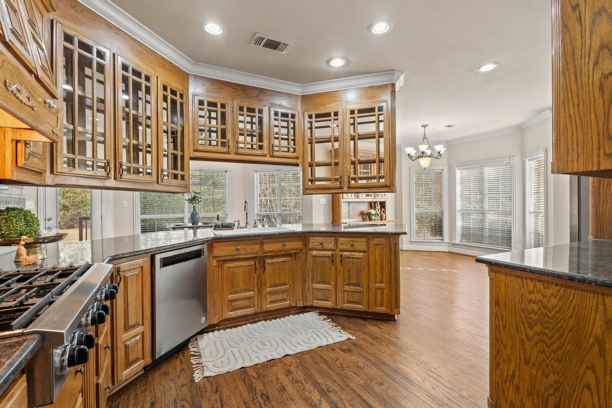 Single Family Residence For Sale in Fannin County , 6652 E Fm 1396, Telephone, Texas 75488, 4 Bedroom, 4 Bathroom, 3 Garage spaces, 3,412 Sqft, built in 2000, Preowned, mls#21116915, Real Estate Agent in Telephone, Homes For Sale in Fannin county, Homes For Sale in Telephone, Realtor in Telephone Texas, Real Estate Brokerage Independent Realty Texas, Luminita Cordes Realtor