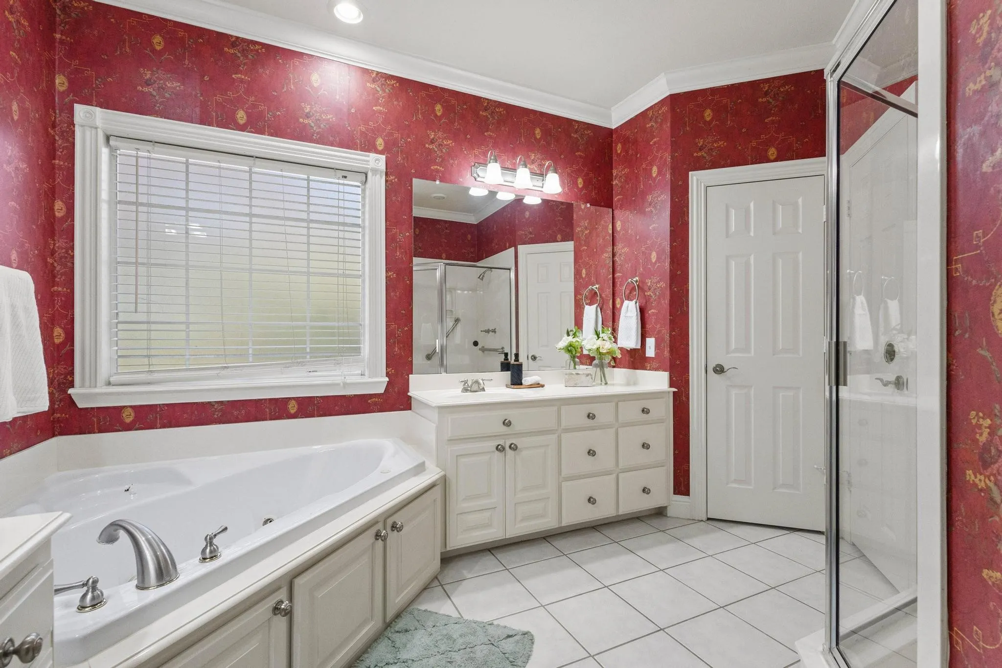 Single Family Residence For Sale in Fannin County , 6652 E Fm 1396, Telephone, Texas 75488, 4 Bedroom, 4 Bathroom, 3 Garage spaces, 3,412 Sqft, built in 2000, Preowned, mls#21116915, Real Estate Agent in Telephone, Homes For Sale in Fannin county, Homes For Sale in Telephone, Realtor in Telephone Texas, Real Estate Brokerage Independent Realty Texas, Luminita Cordes Realtor